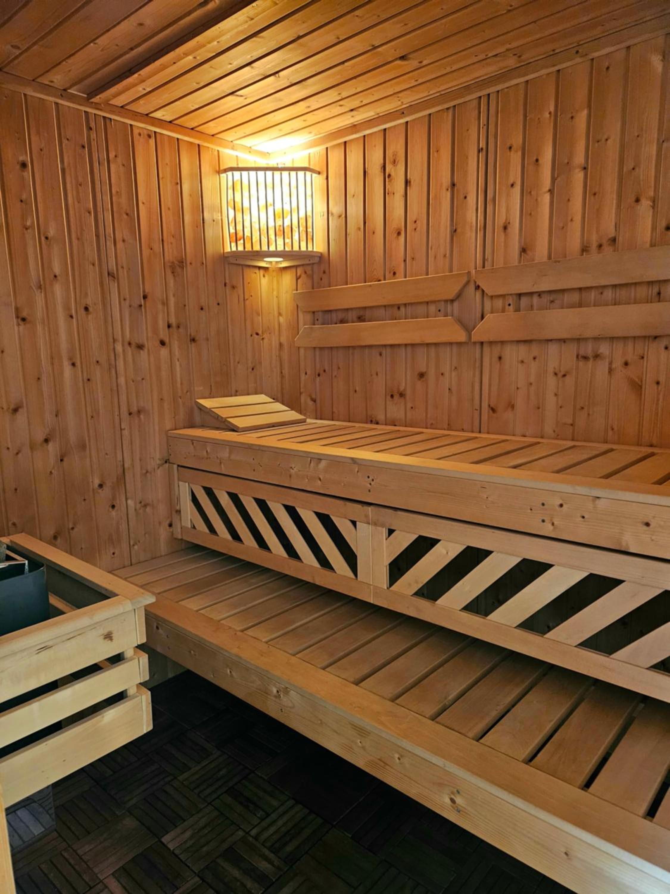 Gemütliche FeWo mit Sauna inmitten der Berge