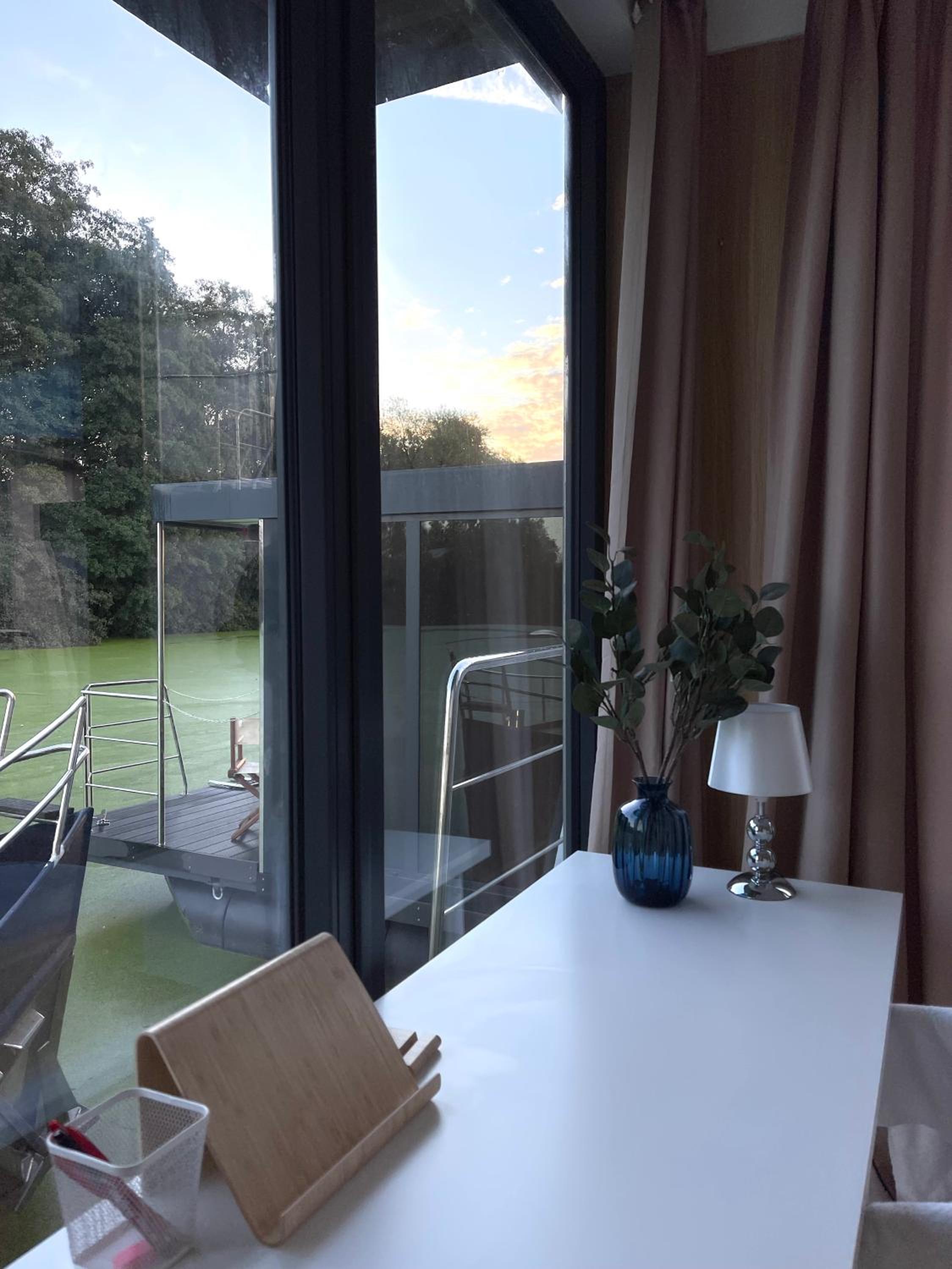 80qm privates Hausboot in Hamburg-Mitte