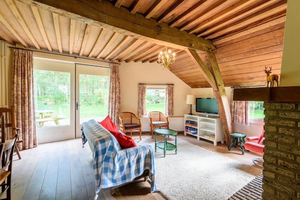Prachtig vrijstaand familiehuis op groot perceel