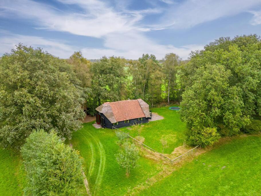 Prachtig vrijstaand familiehuis op groot perceel