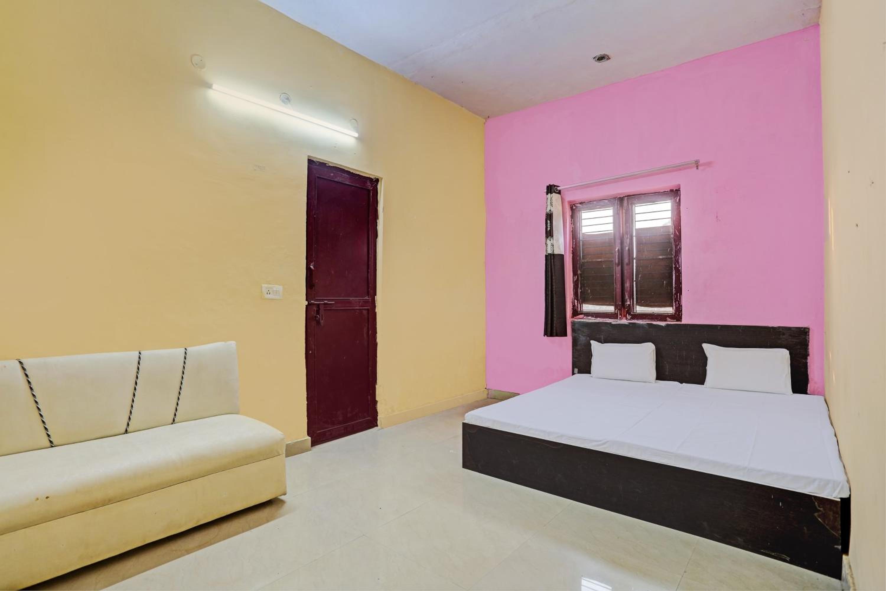 Hotel O Kamla banquet hall