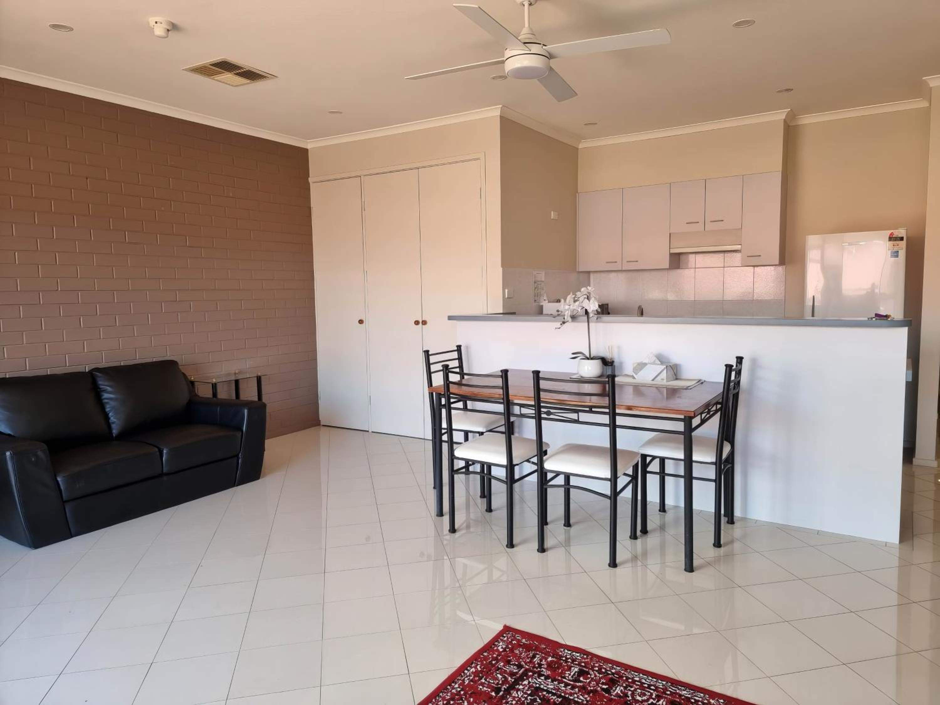 Tuggeranong Short Stay #09C - Sleeps 4