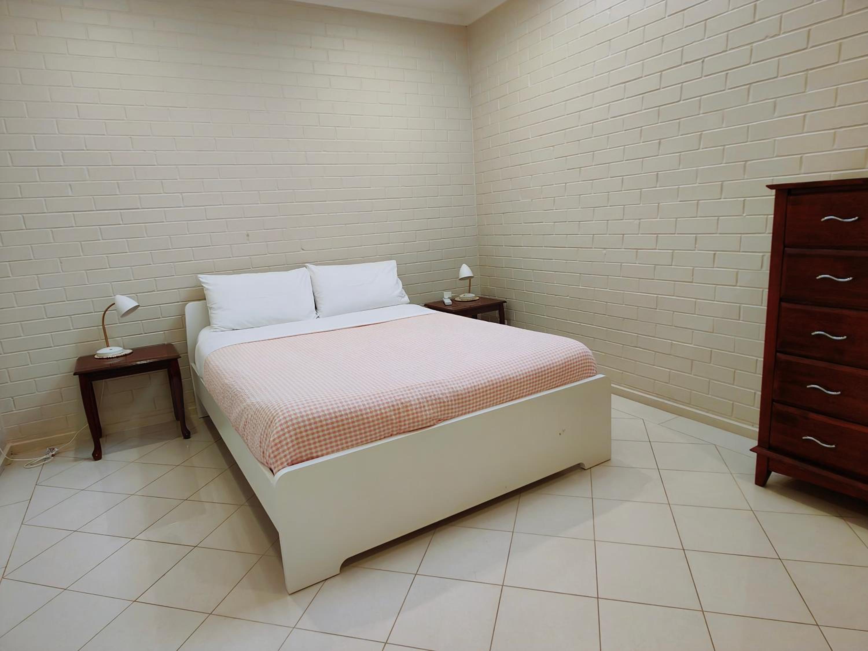 Tuggeranong Short Stay #09C - Sleeps 4