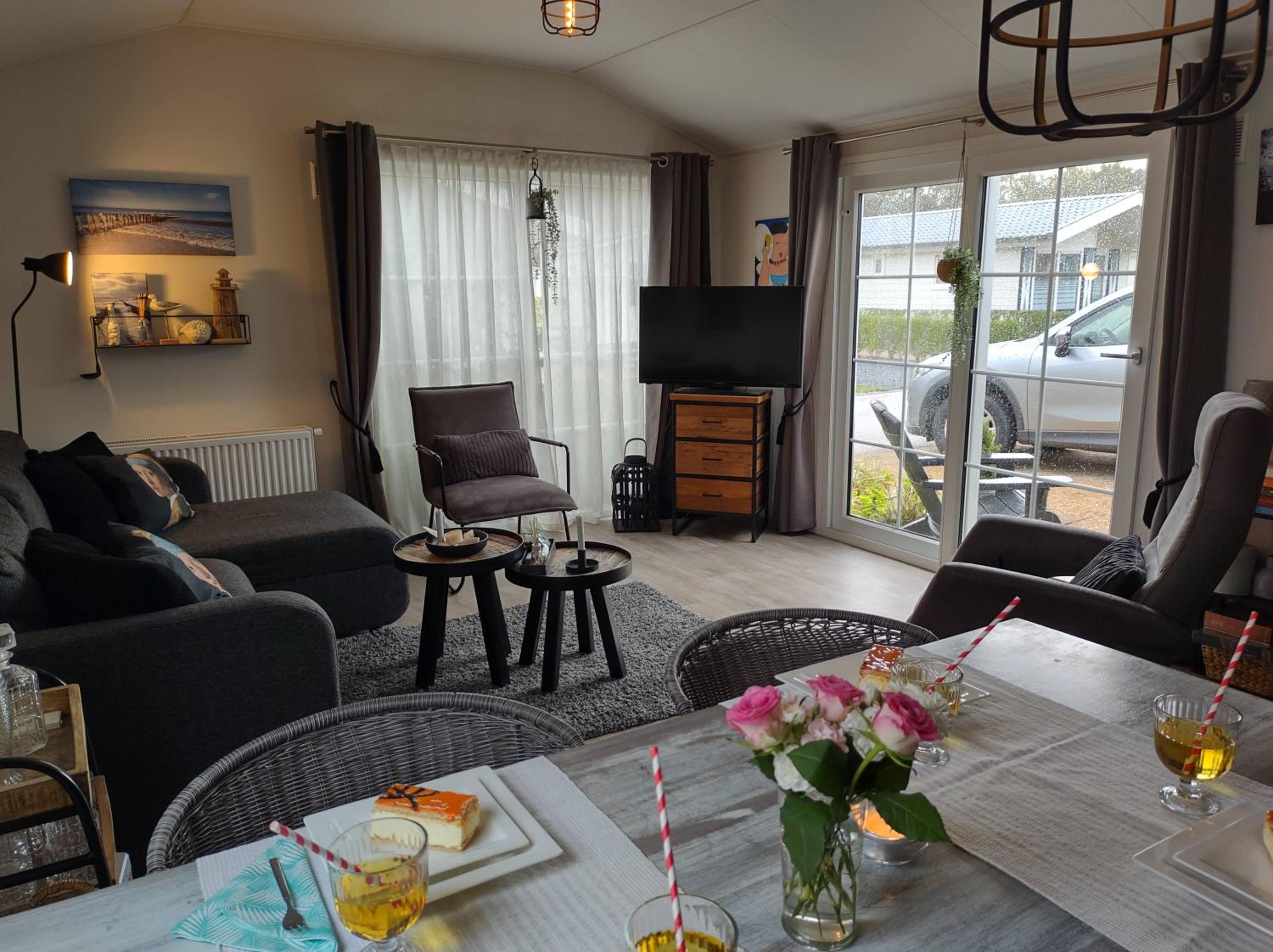 GEZELLIGE ZEEMEEUW Bed by the Sea view 5