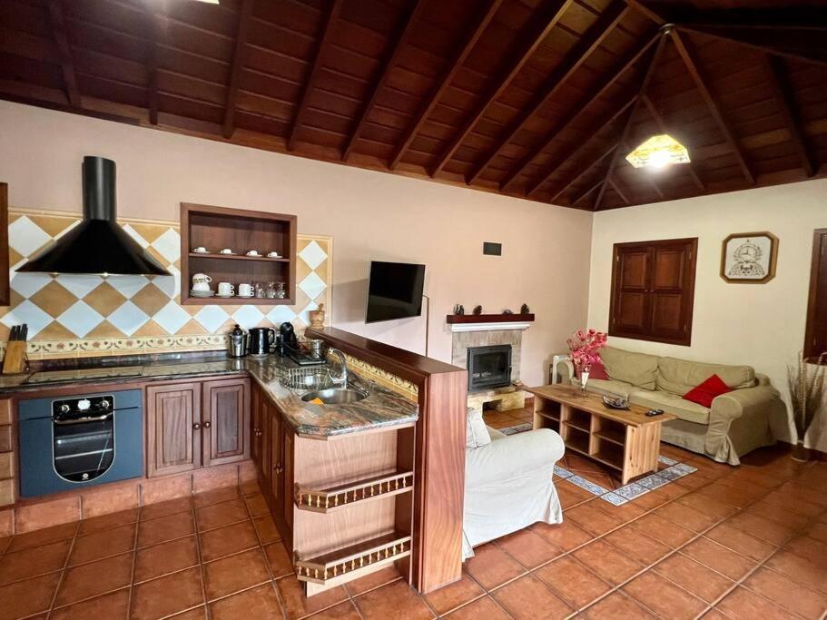 RUSTIC HOUSE LA MONTAÑA