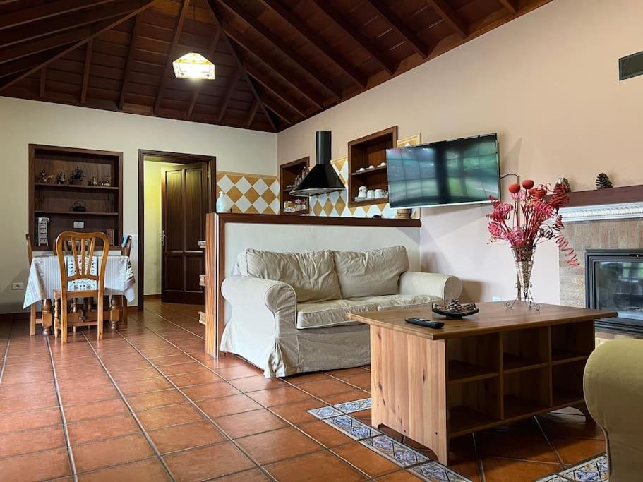 RUSTIC HOUSE LA MONTAÑA