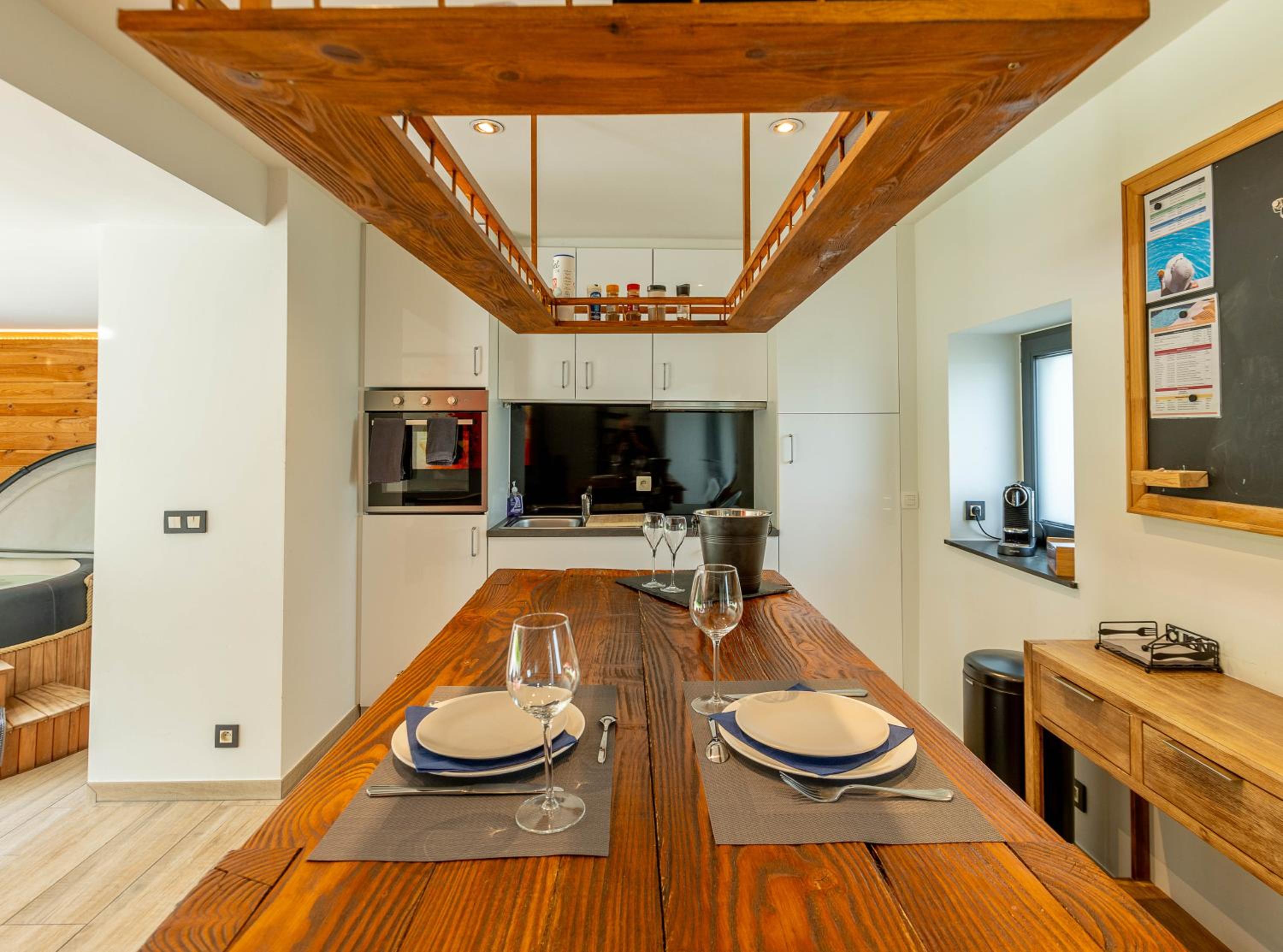 Le Fermage - logement avec piscine, sauna et jacuzzi