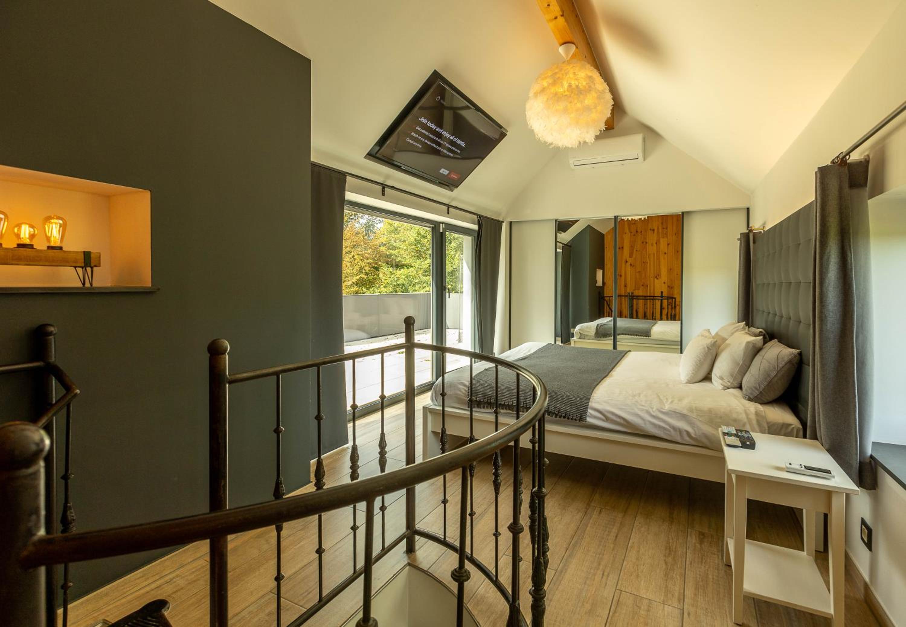 Le Fermage - logement avec piscine, sauna et jacuzzi