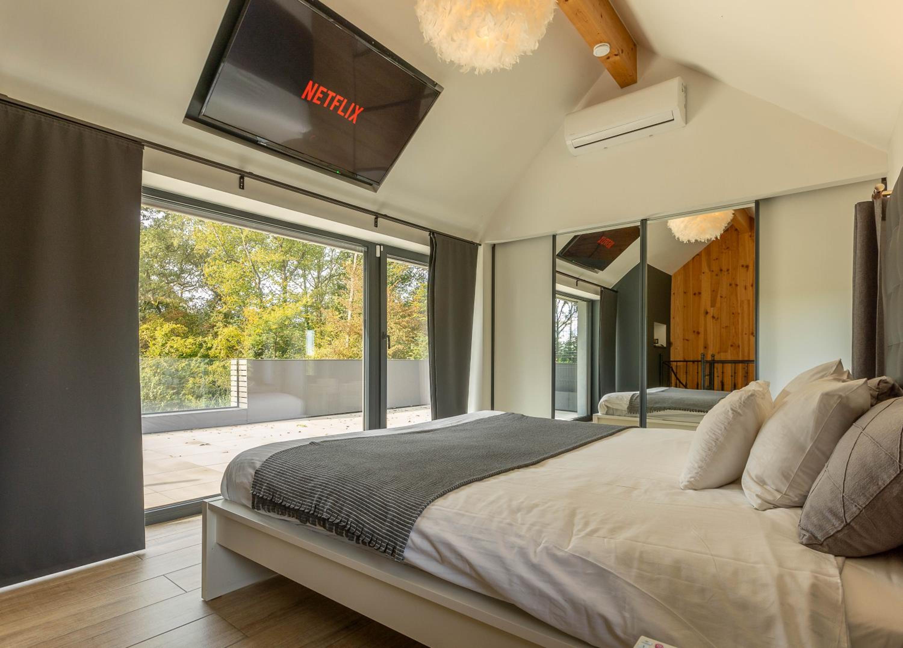 Le Fermage - logement avec piscine, sauna et jacuzzi