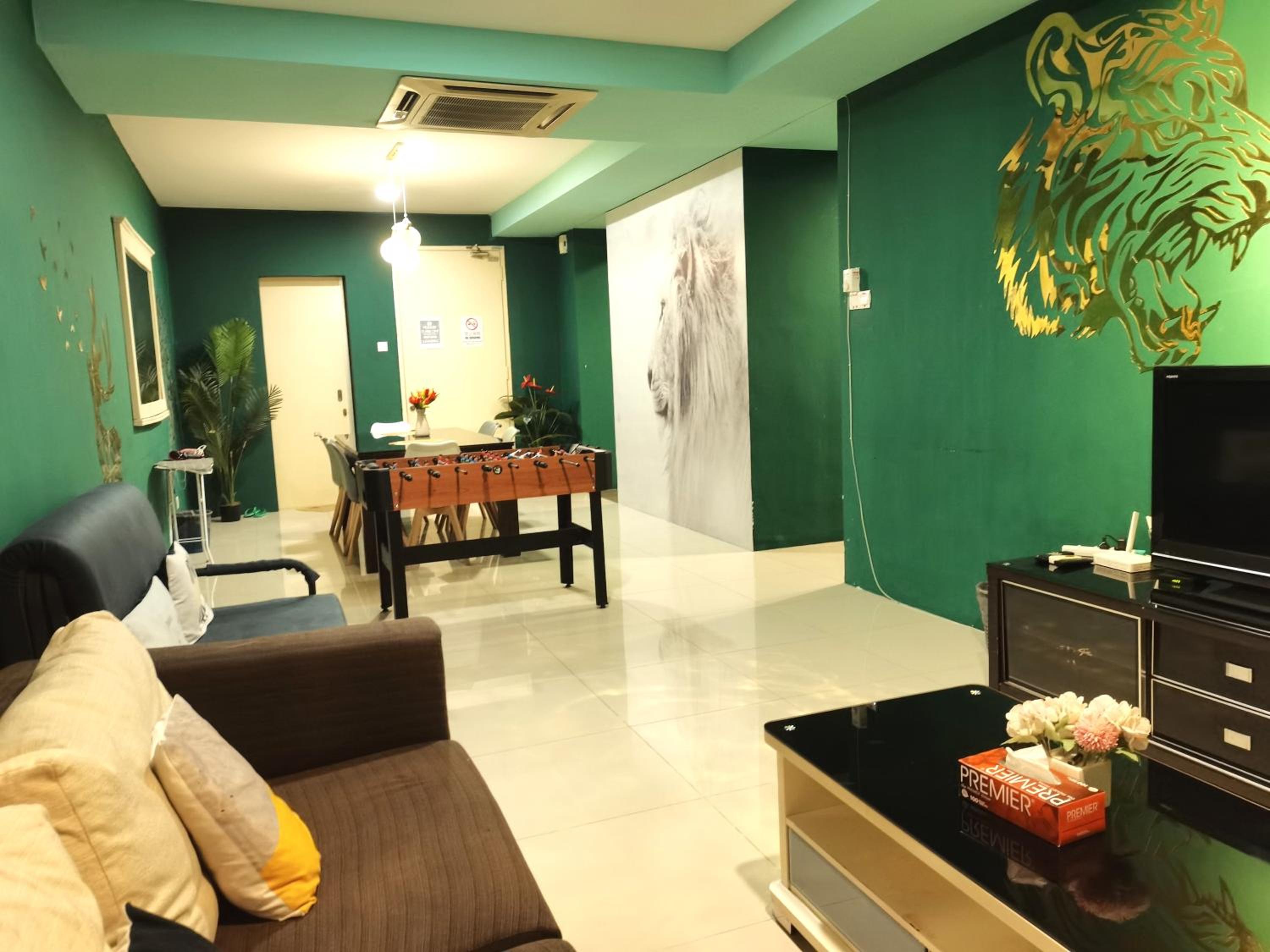 Cozy Forest Themed Homestay 4 Bedroom (max 12pax)