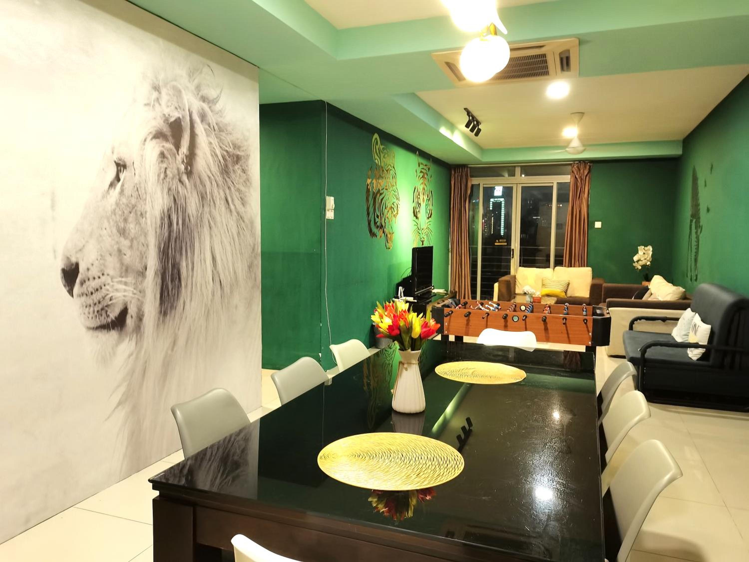 Cozy Forest Themed Homestay 4 Bedroom (max 12pax)