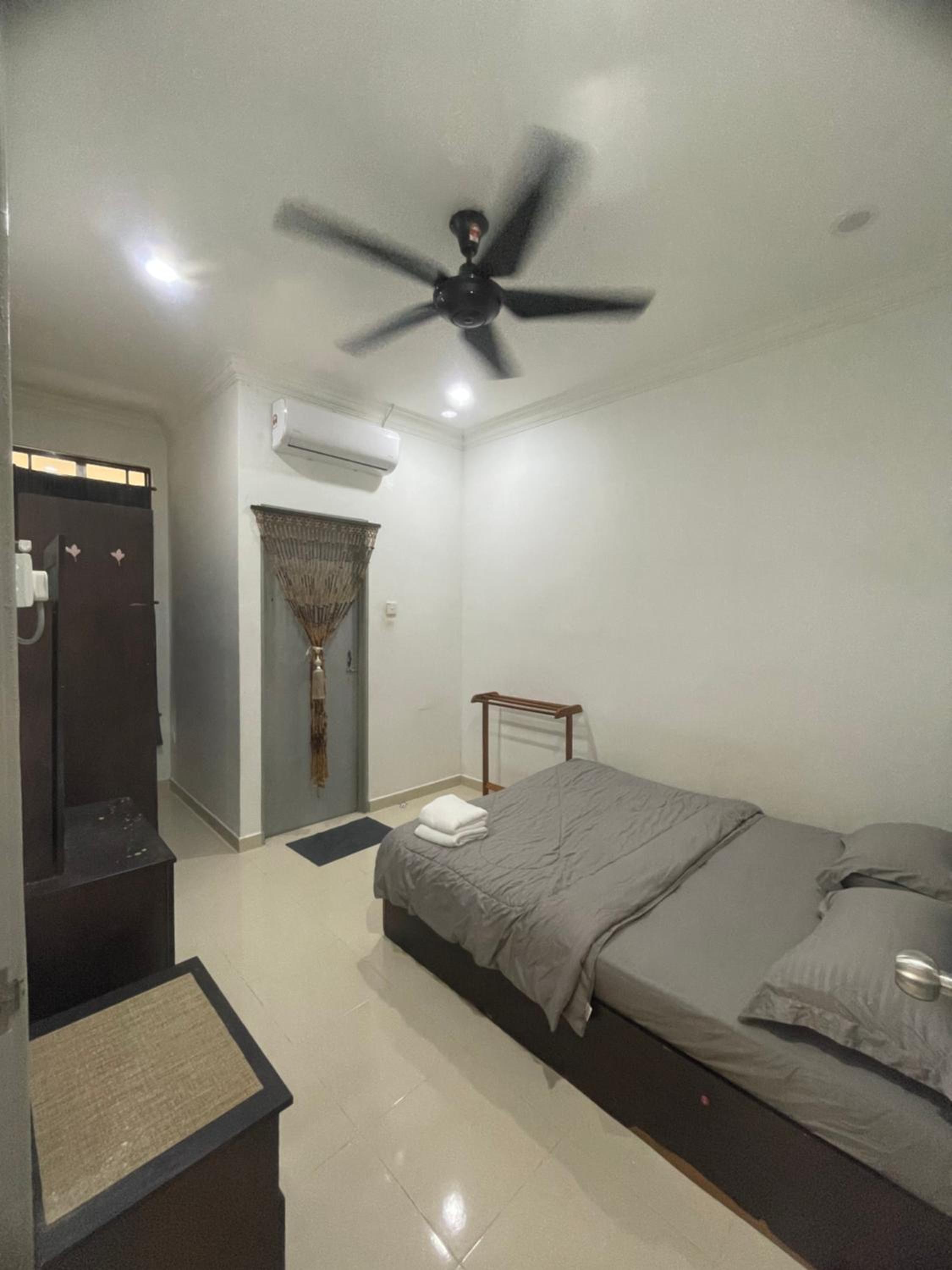 Homestay Cendana Gong Badak photo 7