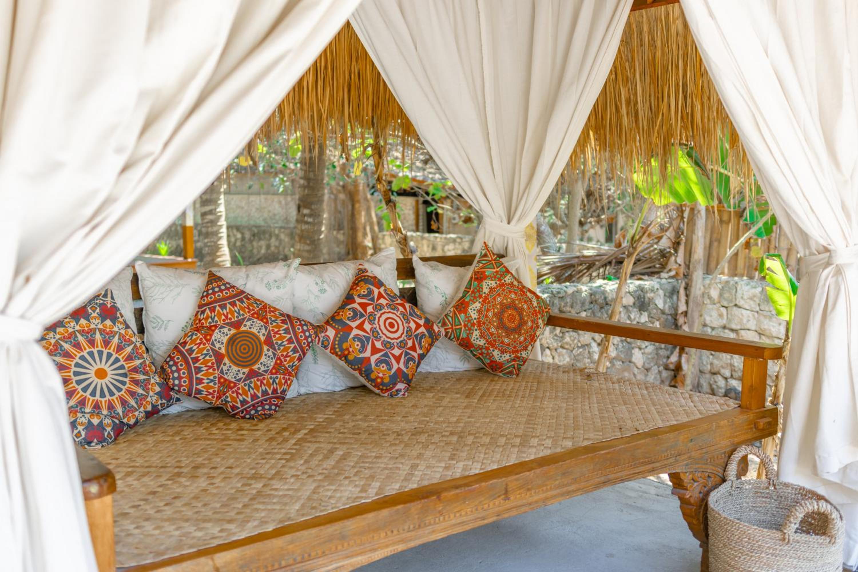 Golden Garuda Cottages view 4