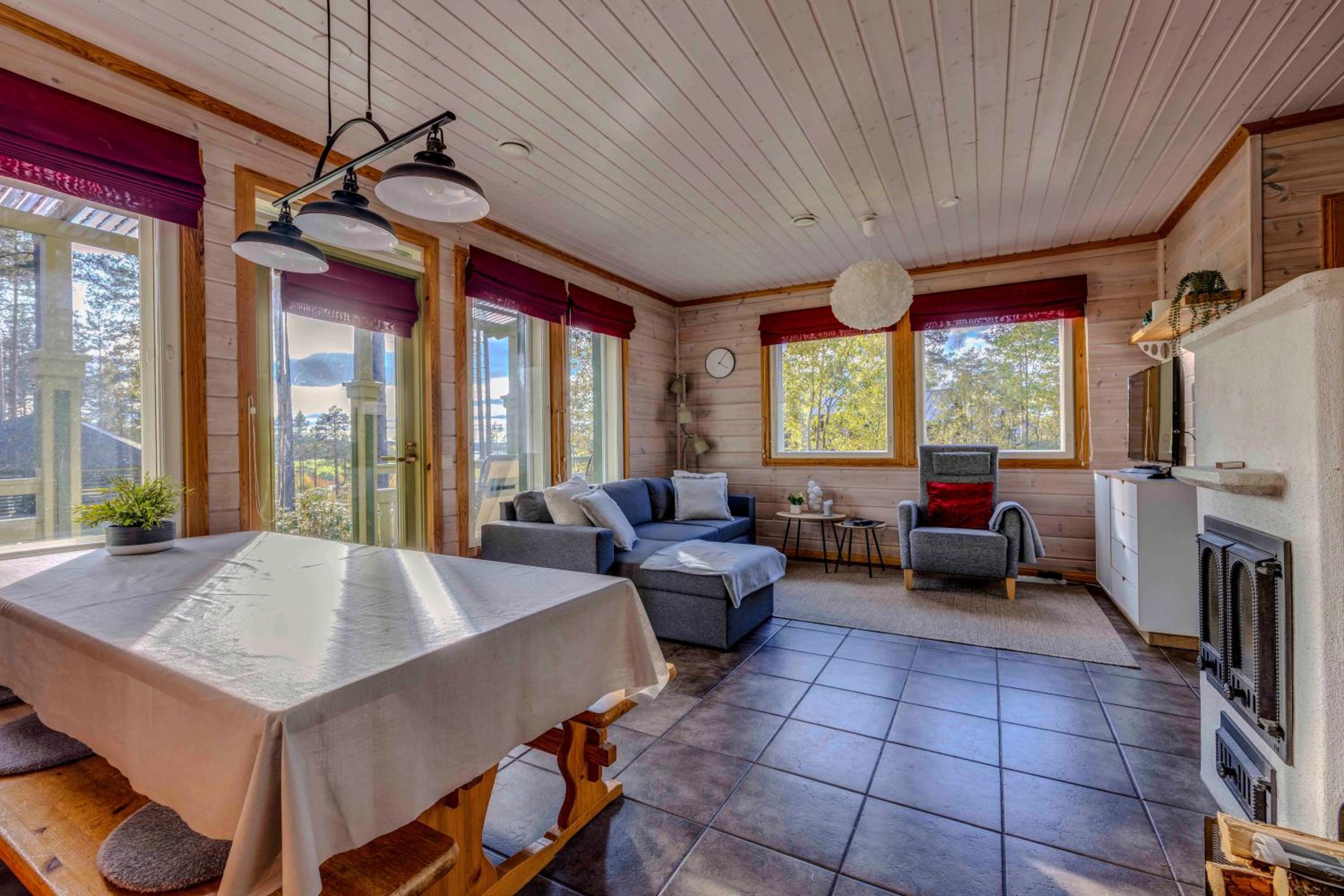 Himoksen Pistaasi Lake view incl WiFi, AC, fireplace view 2