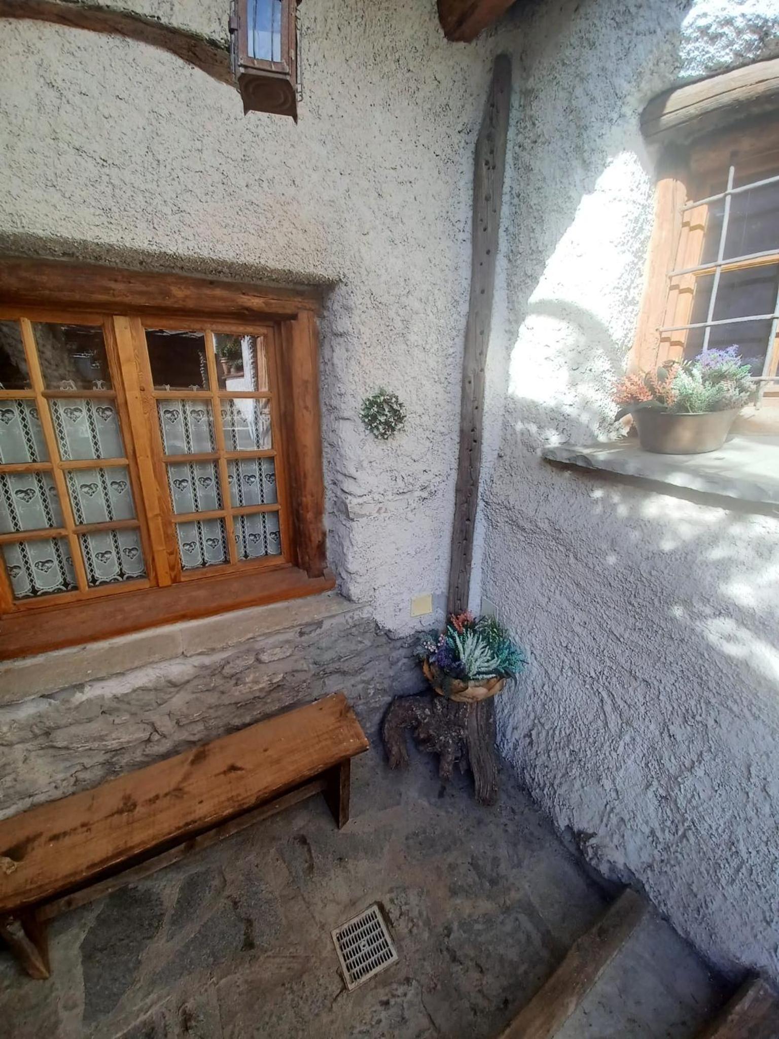 Photo 33