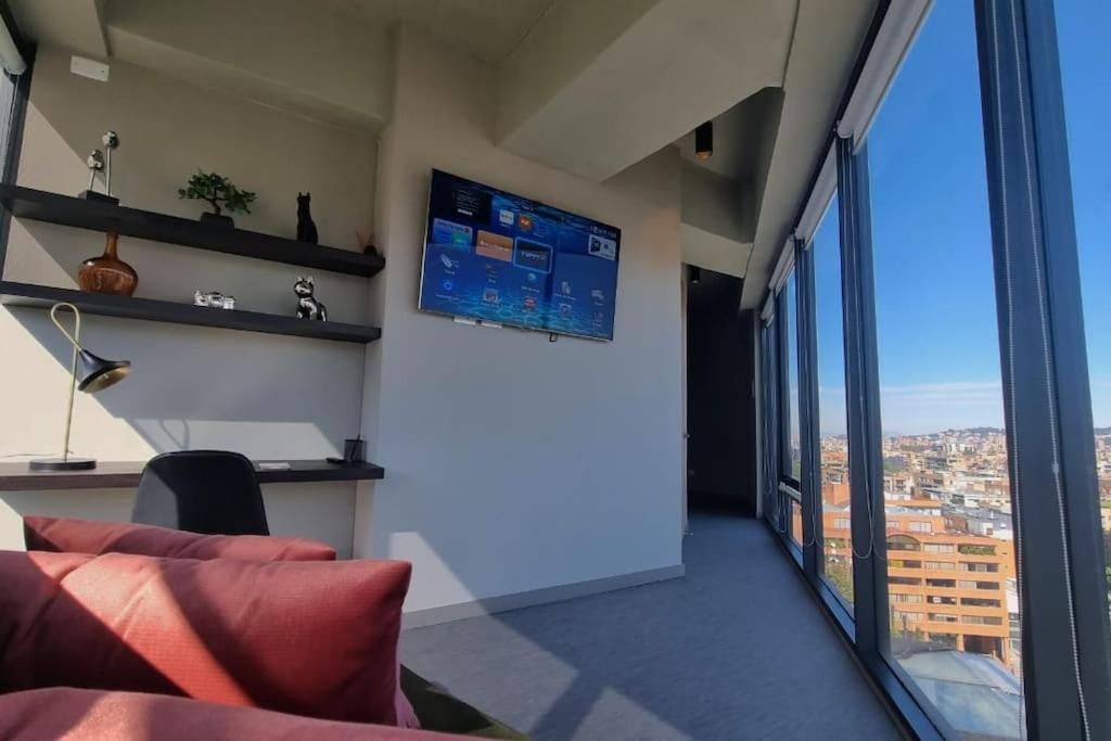 Bright luxurious flat with stunning view workspace