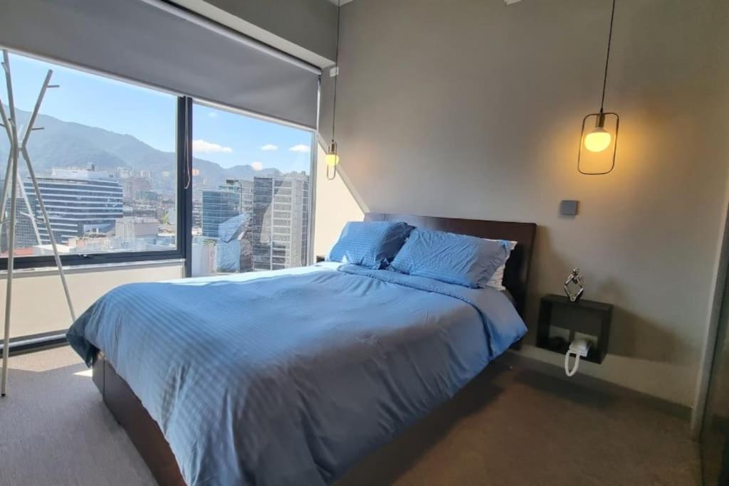 Bright luxurious flat with stunning view workspace