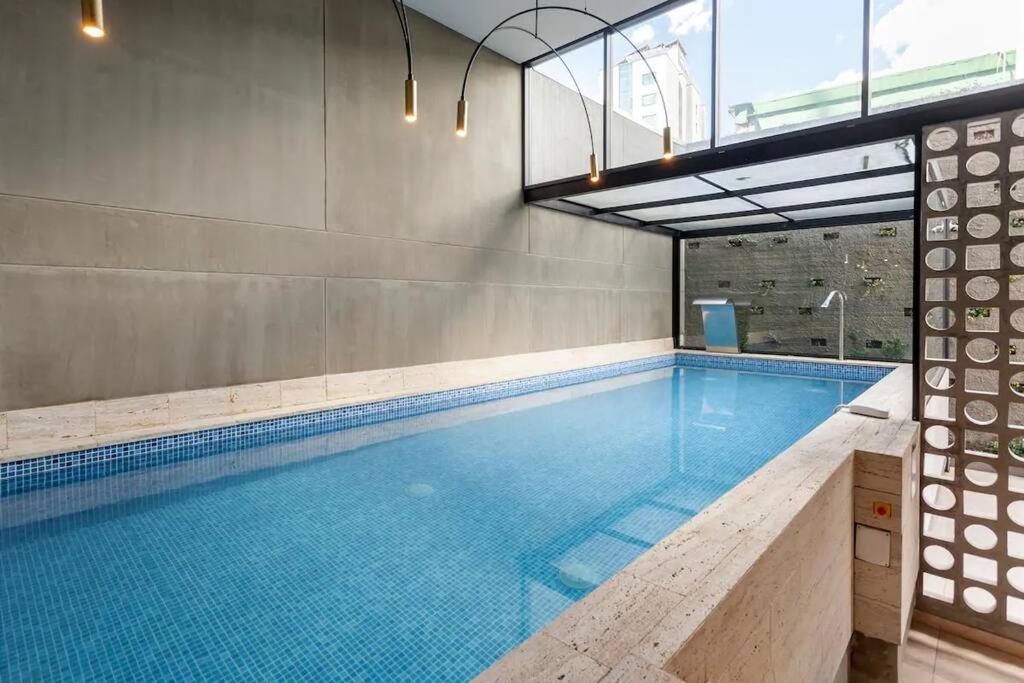 Bright luxurious flat with stunning view workspace