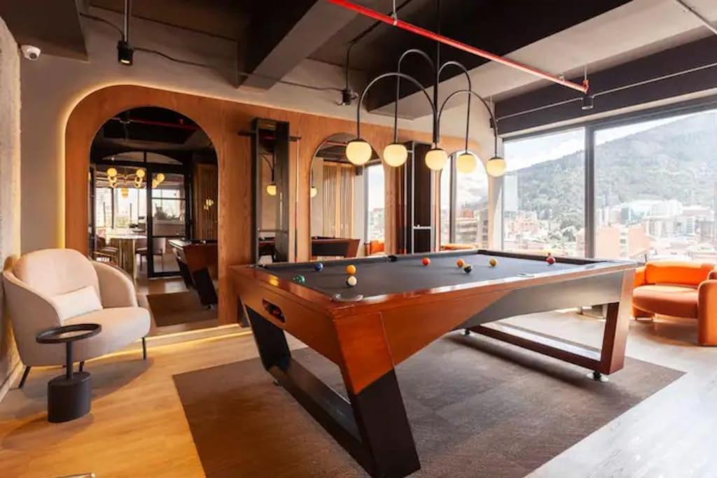 Bright luxurious flat with stunning view workspace