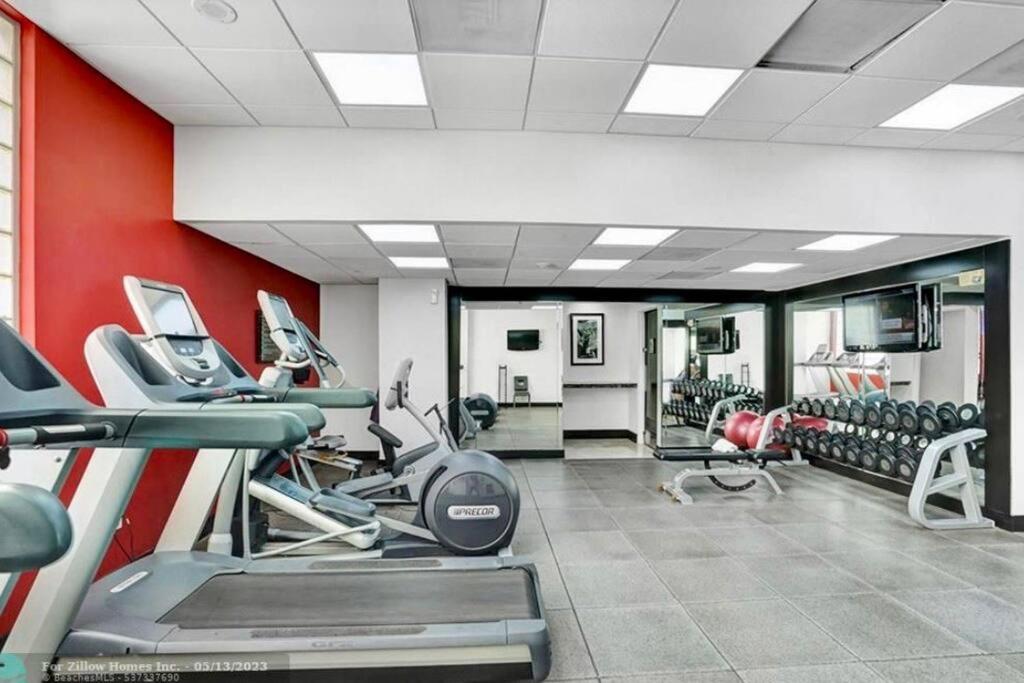 Condo, Breathtaking Water views, King Suite, Hilton Property view 5