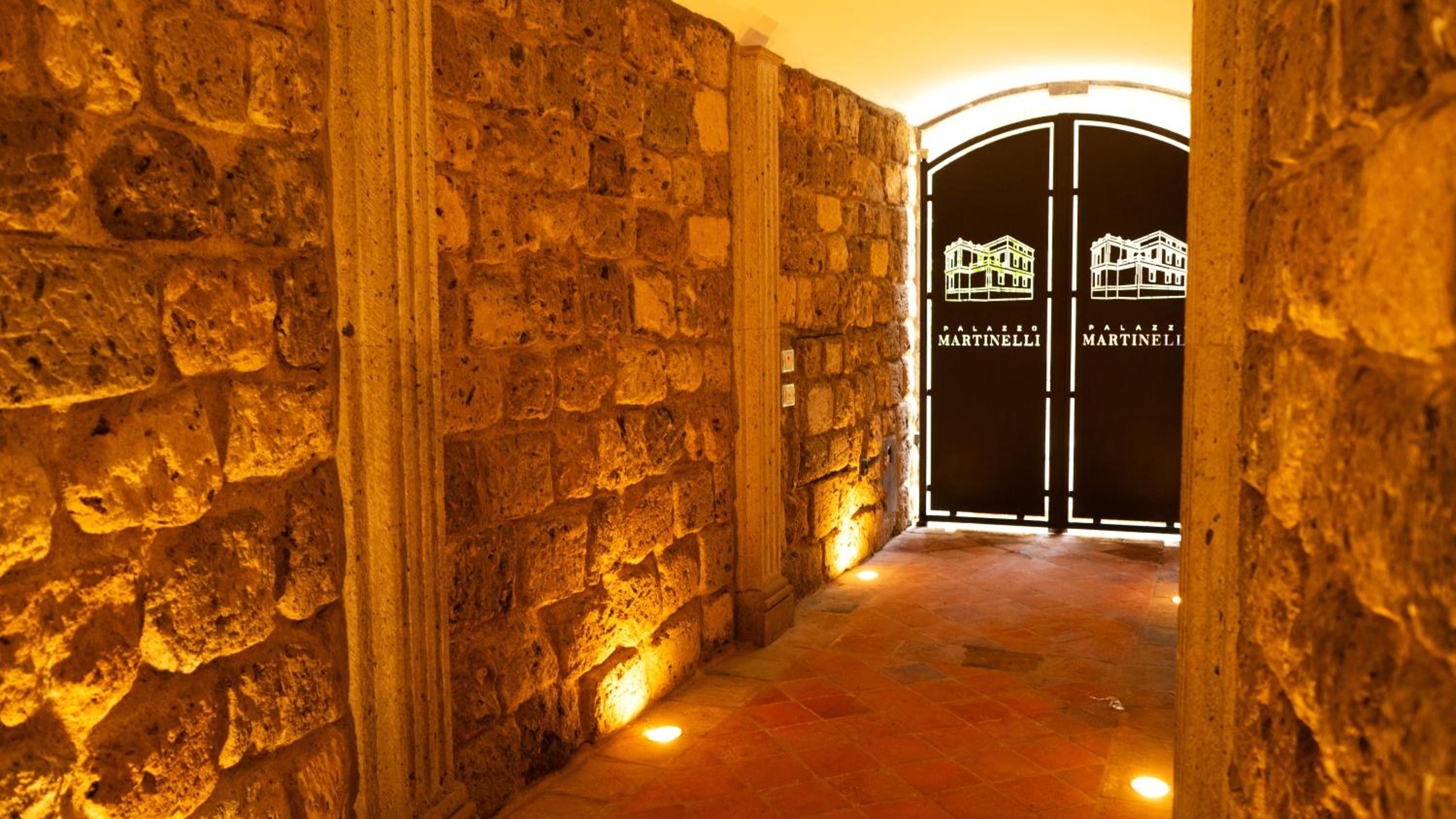 Palazzo Martinelli view 4
