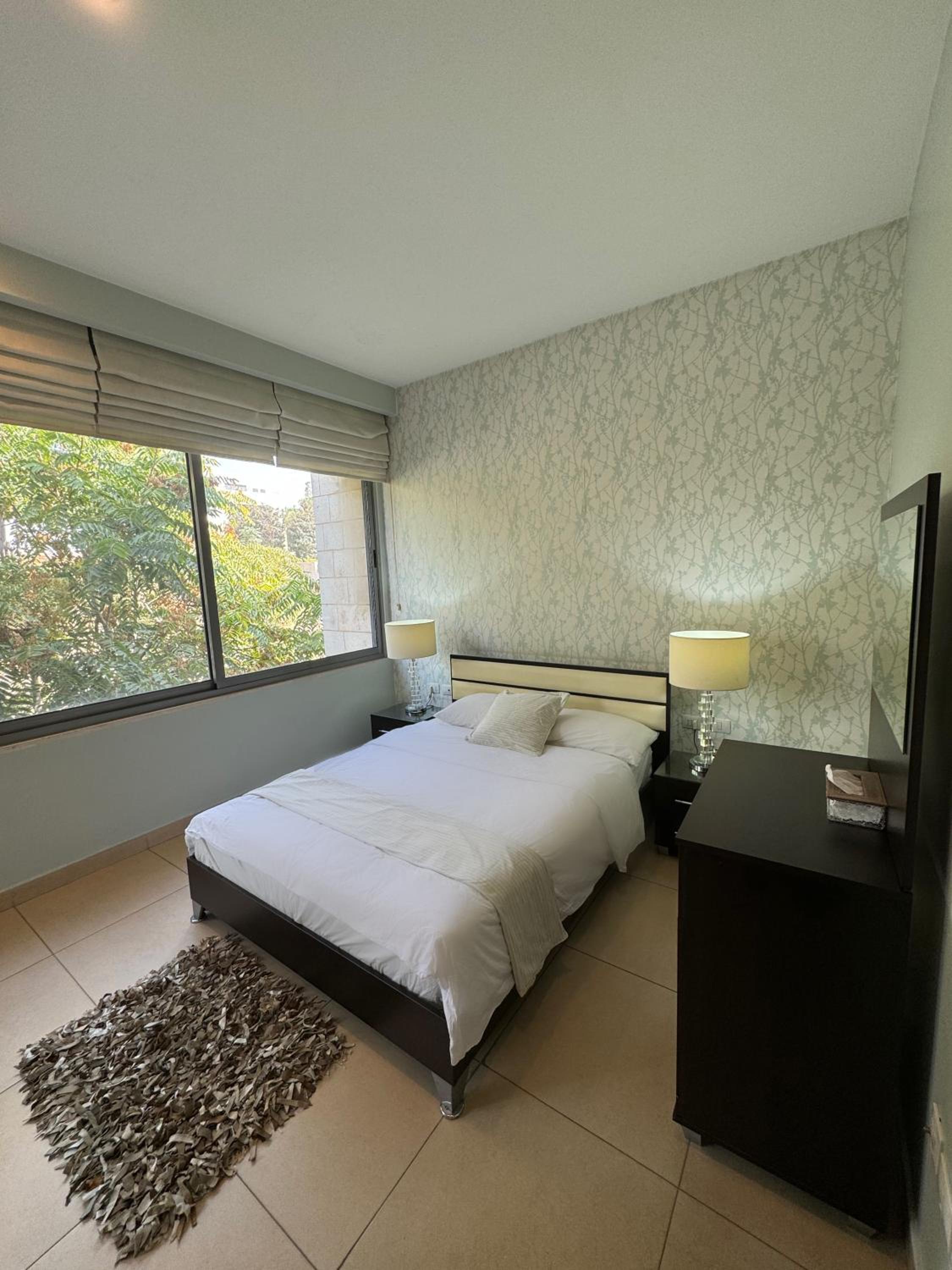 Abdoun Falls Luxury Apartment