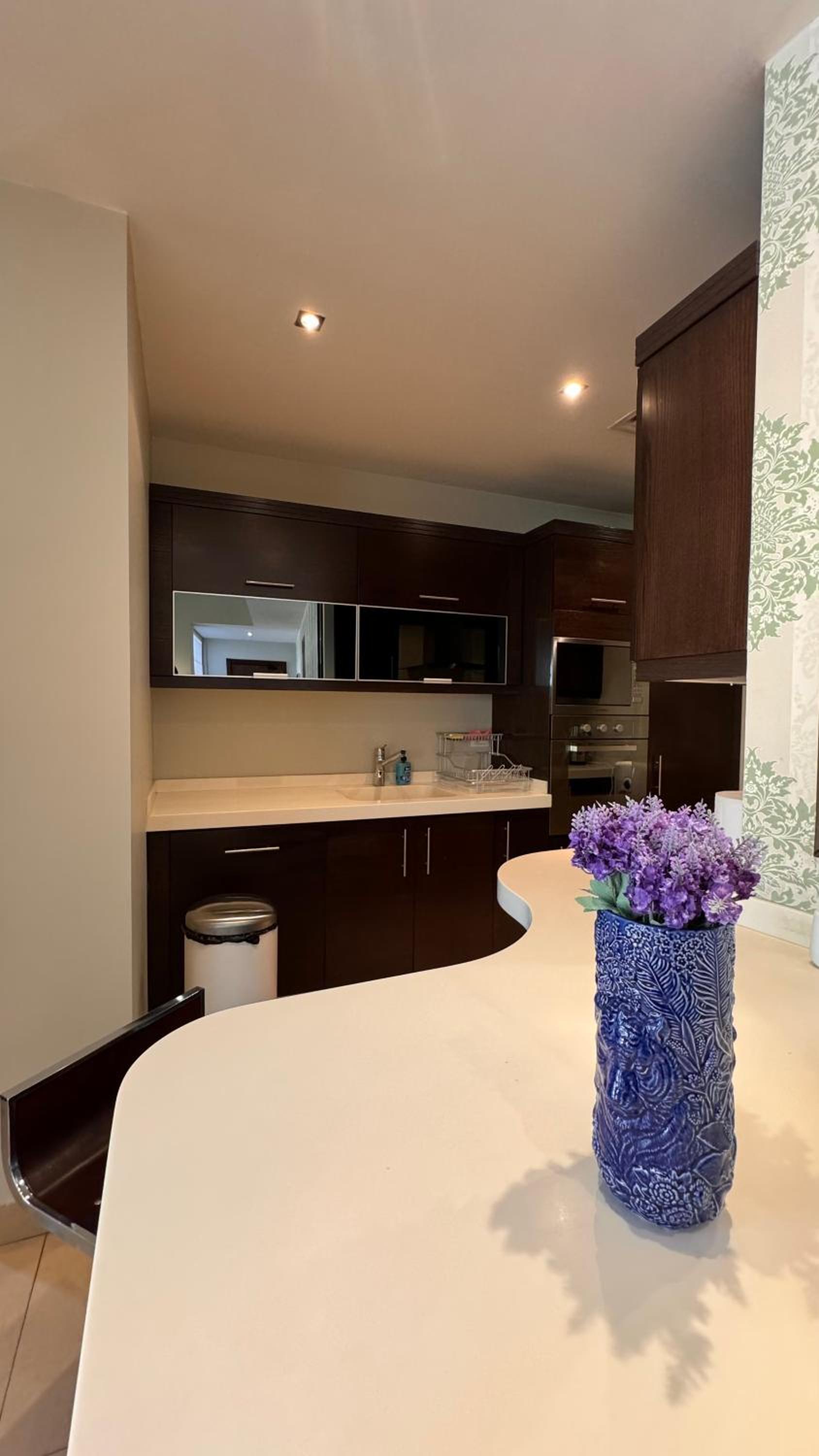 Abdoun Falls Luxury Apartment