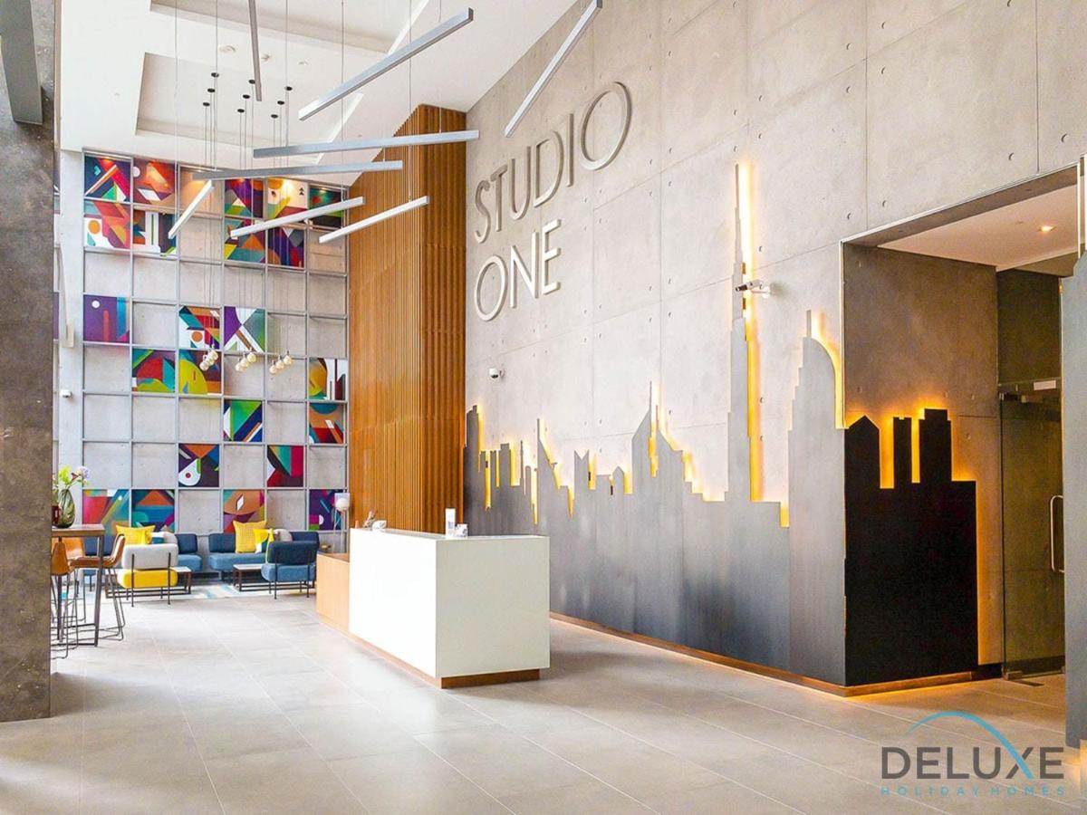 Lush Studio in Studio One Dubai Marina by Deluxe Holiday Homes