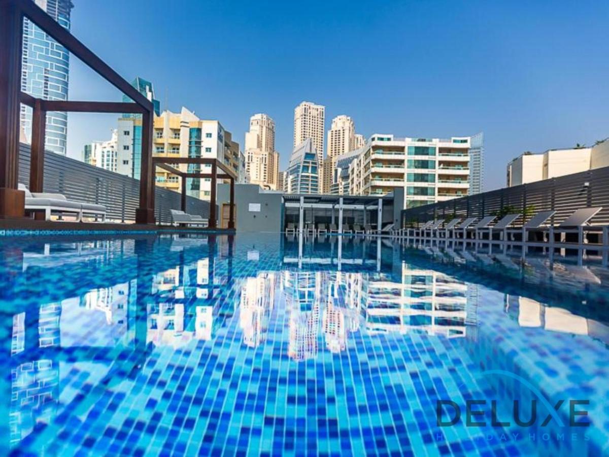 Lush Studio in Studio One Dubai Marina by Deluxe Holiday Homes