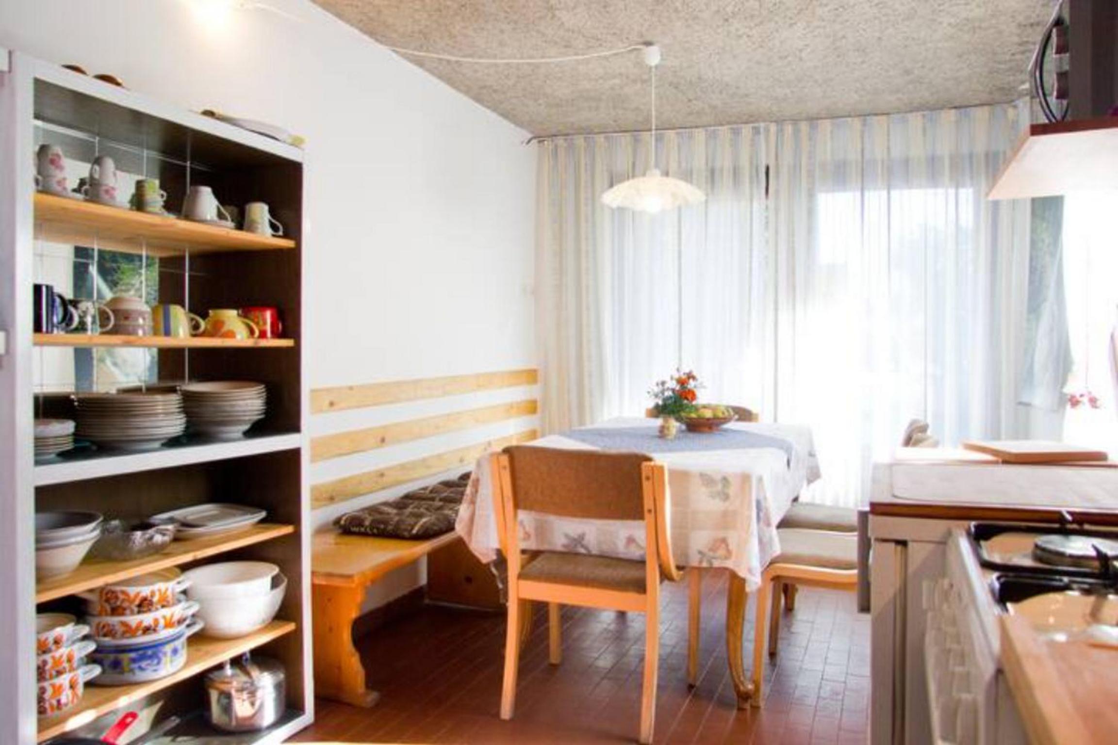 Apartment House Anton with free parking view 5