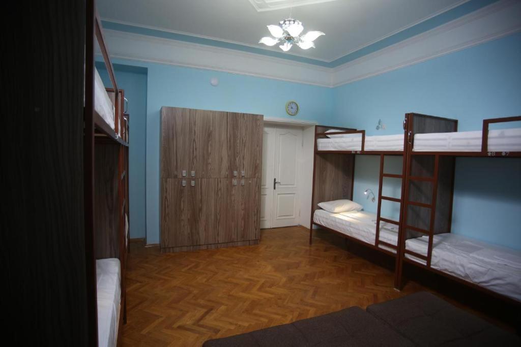 Photo 31