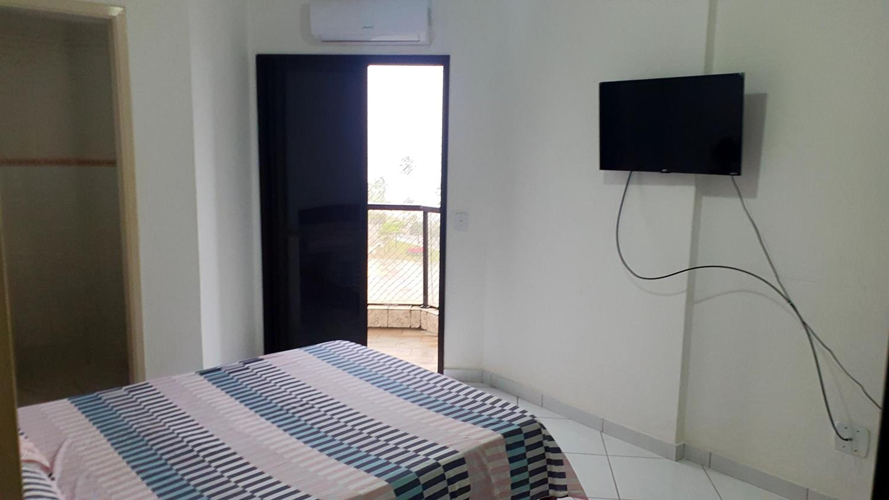 joia da enseada, com serviços de praia, de frente para o mar, 3 quartos, TV smart, piscina, academia, salão jogos, brinquedoteca, estacionamento