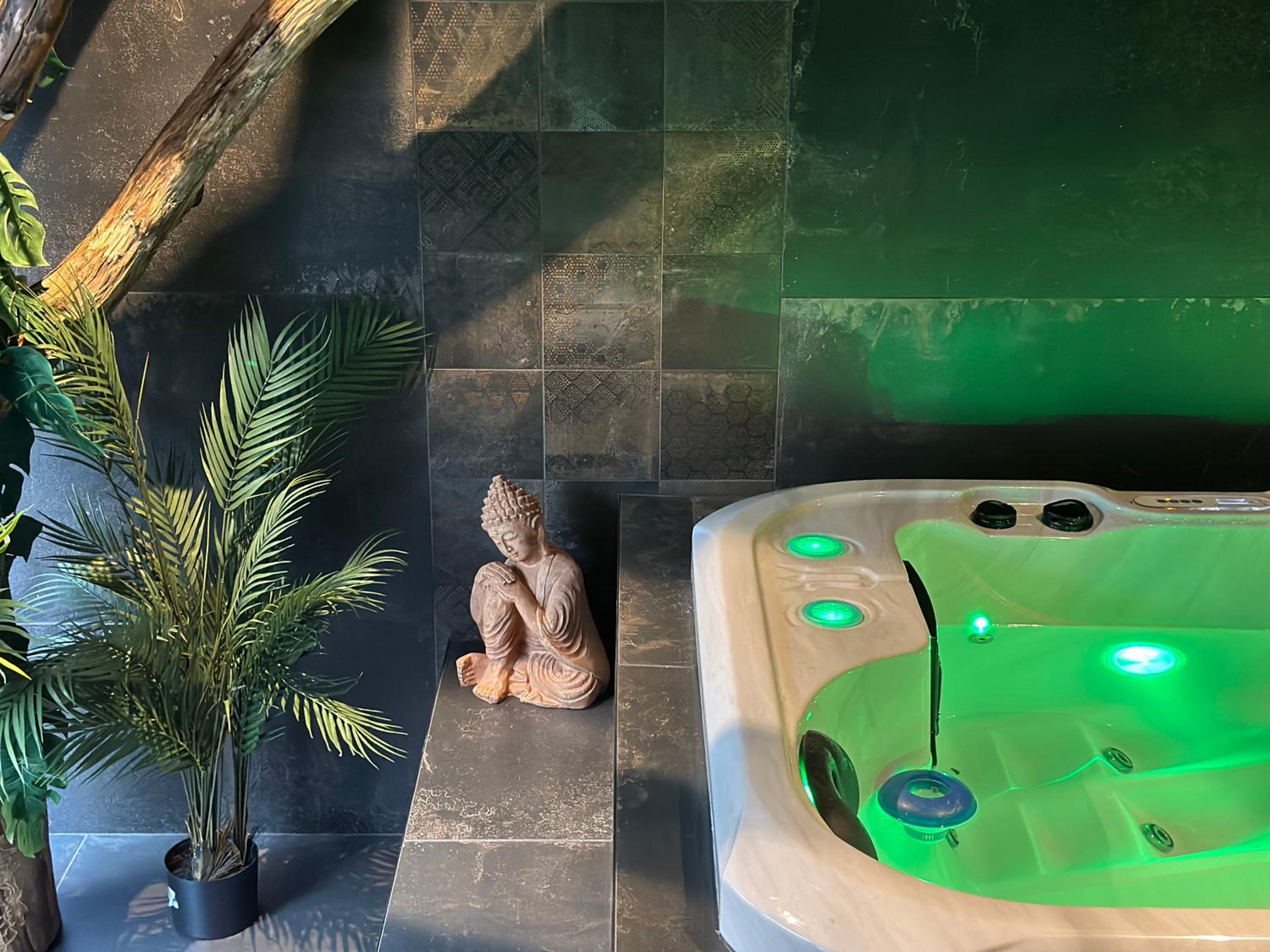Suite Marie - Jacuzzi privé & sauna