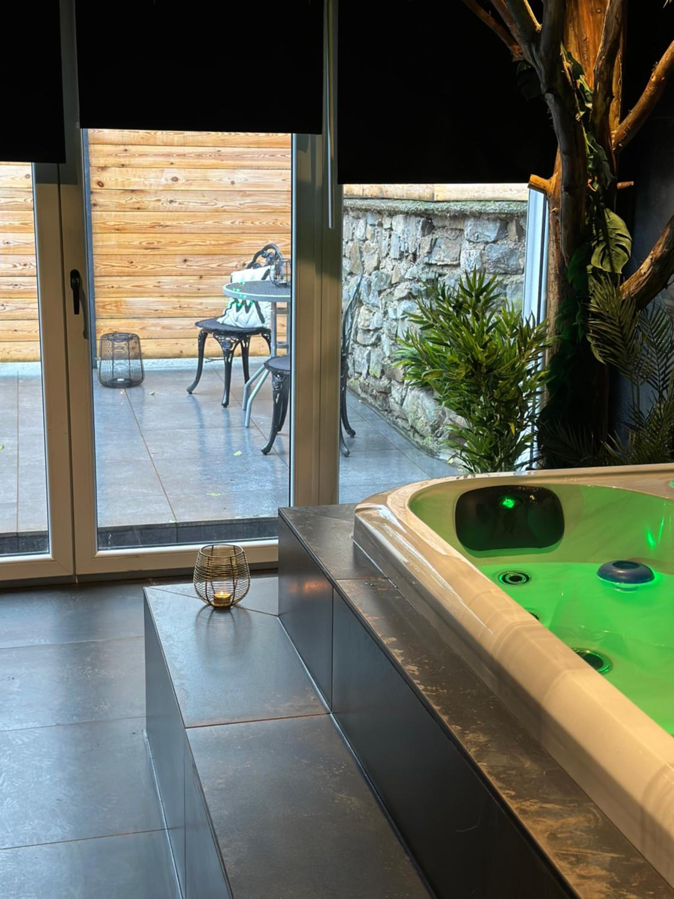 Suite Marie - Jacuzzi privé & sauna