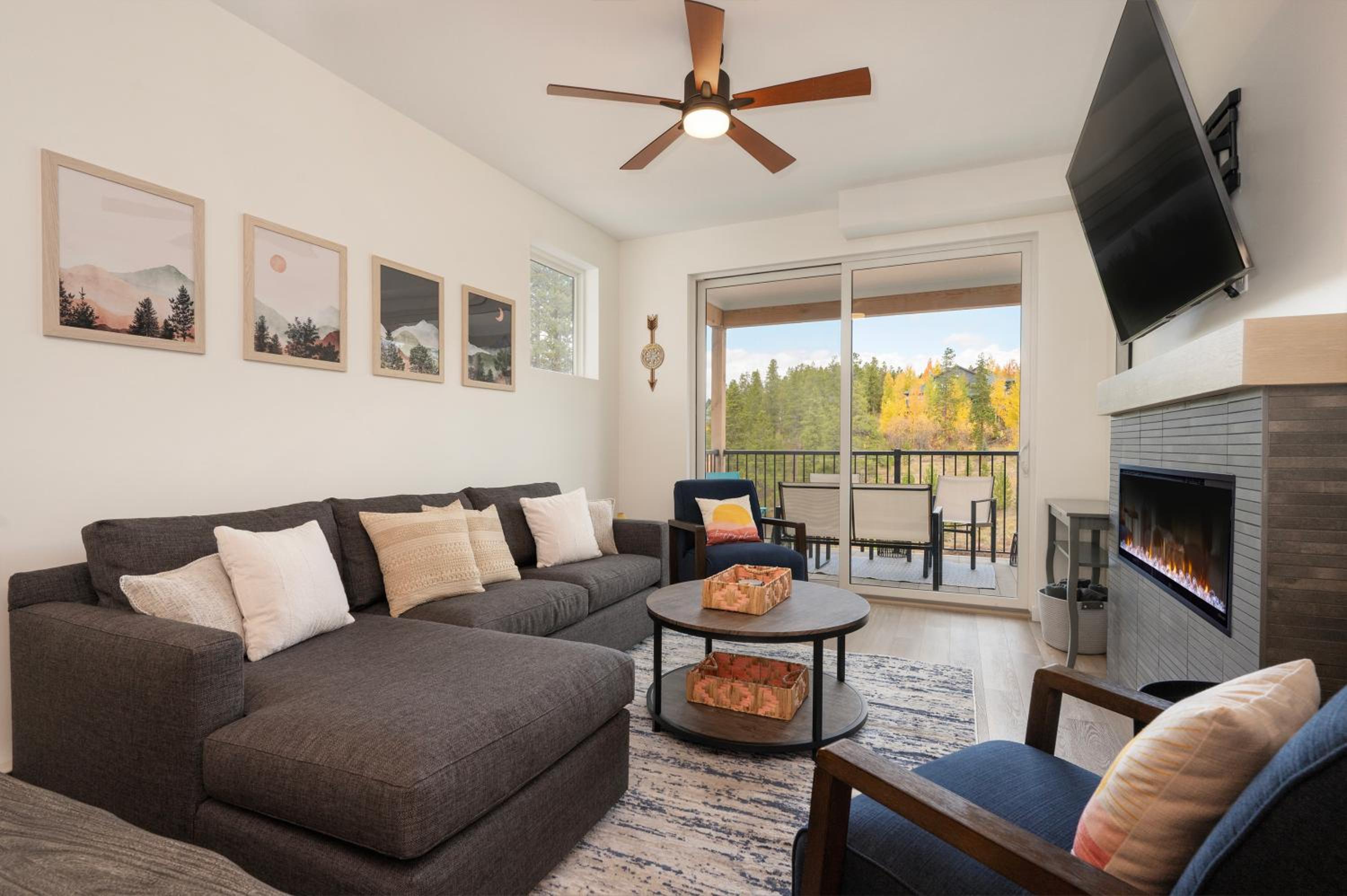 New Condo! Skiboard Winter Park Shuttle