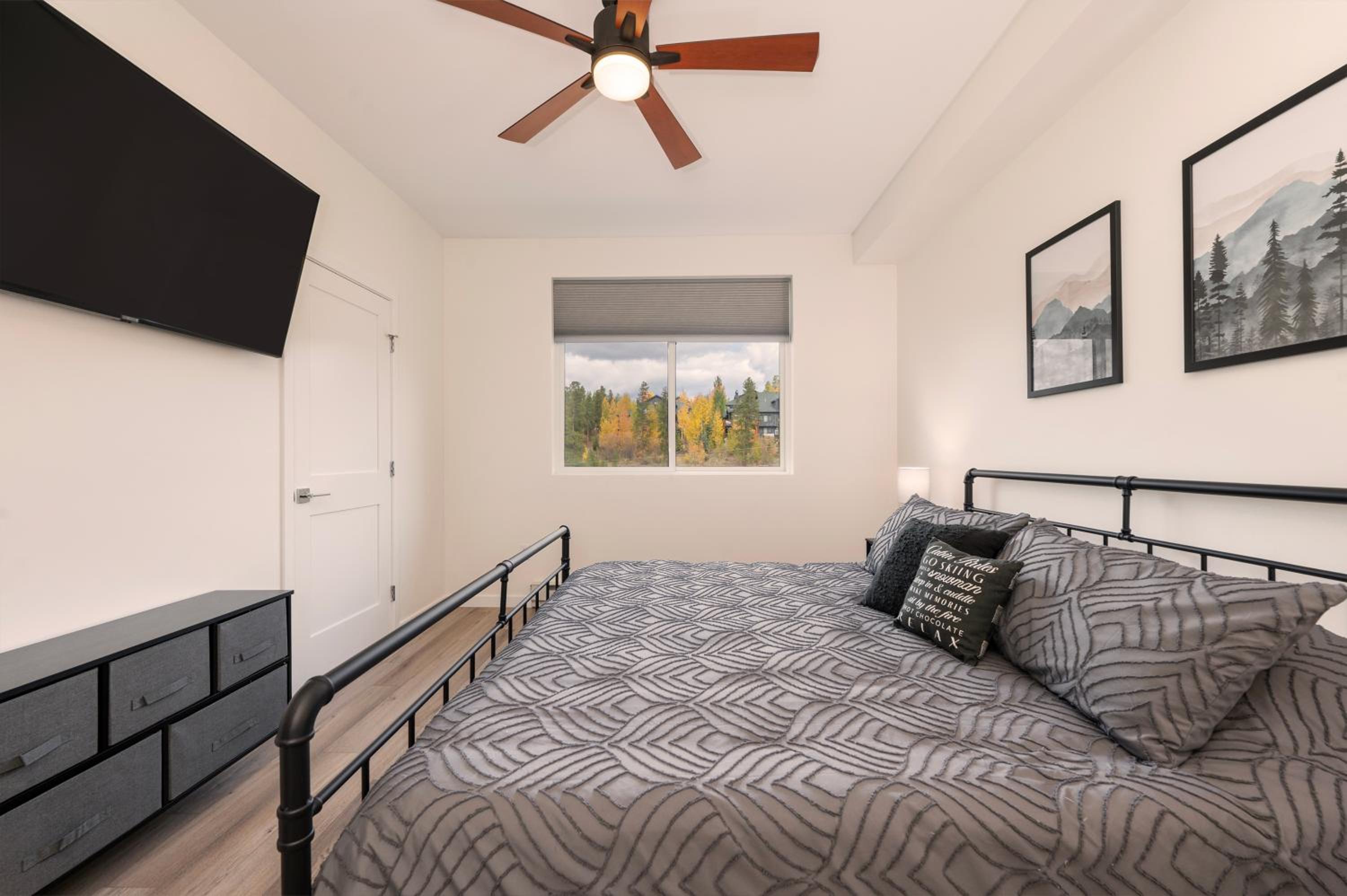 New Condo! Skiboard Winter Park Shuttle