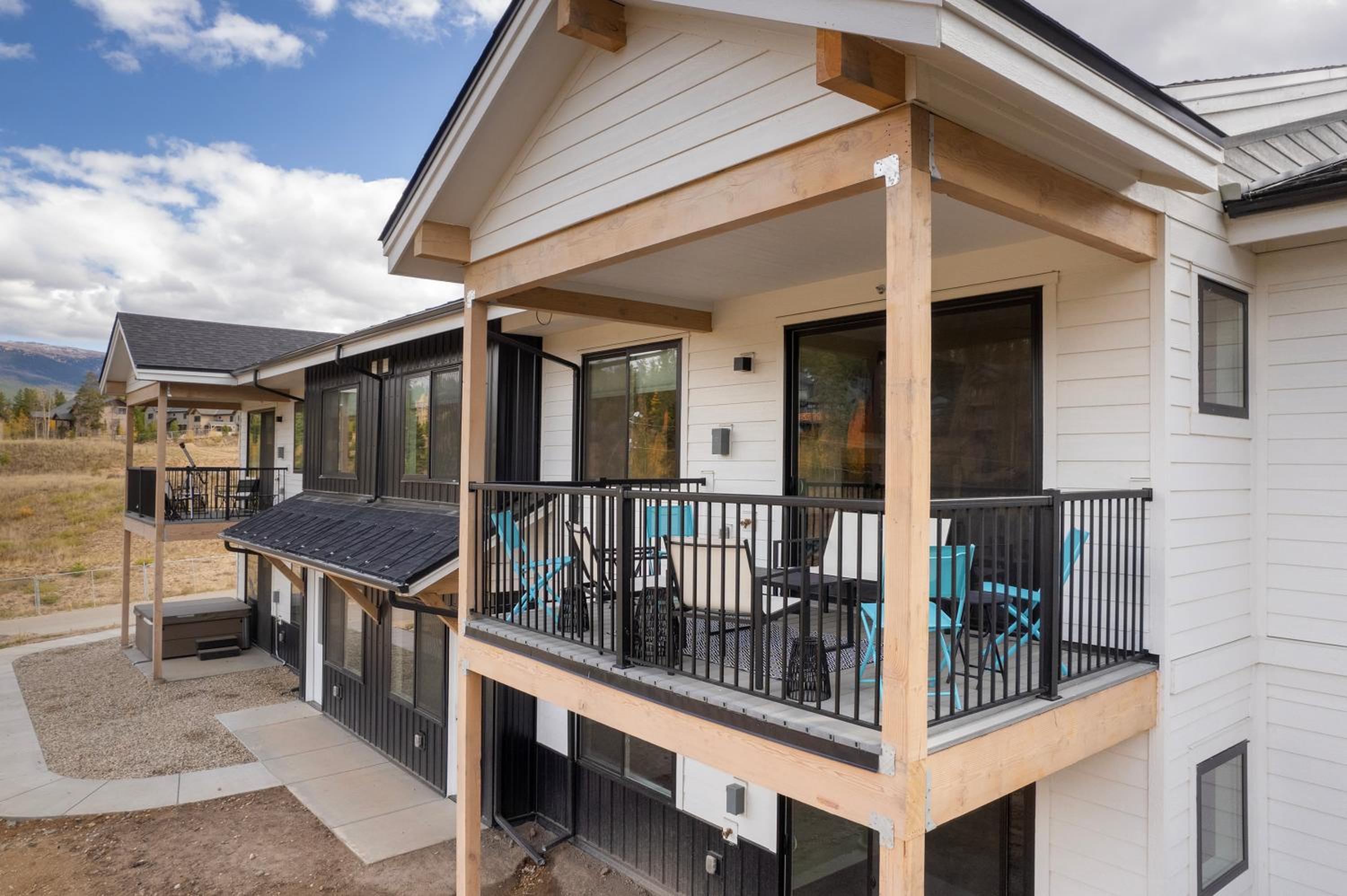 New Condo! Skiboard Winter Park Shuttle