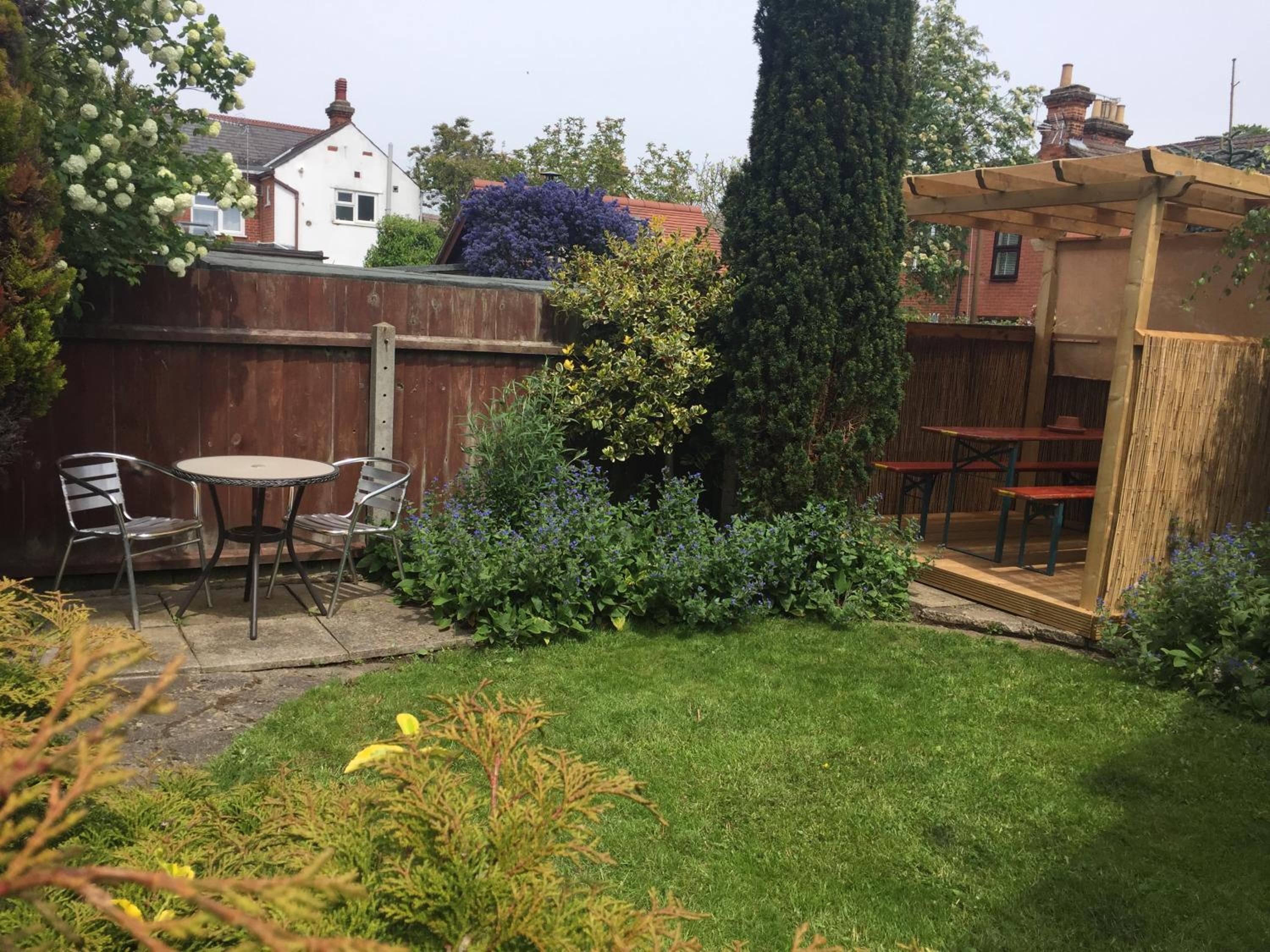 Lattice Lodge - Exclusive Use Hire - Sleeps up to 22 people in up to 19 separate beds view 5