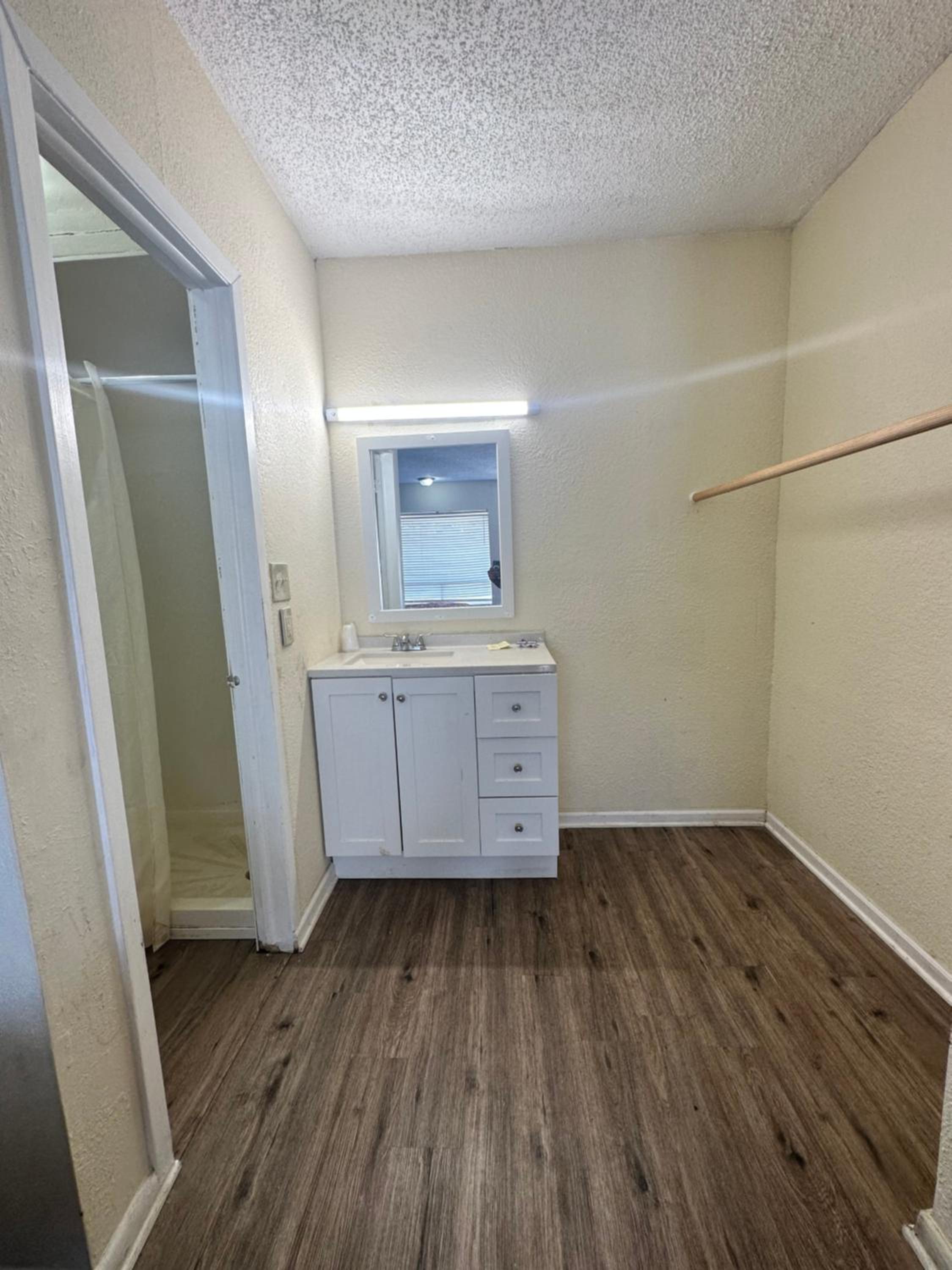 Economy Inn