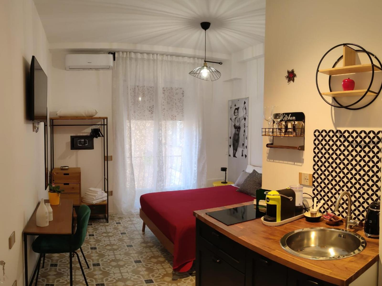 hotel room