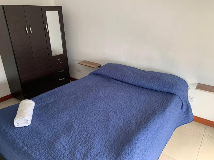 Apartamento por el sector Minuto de Dios.