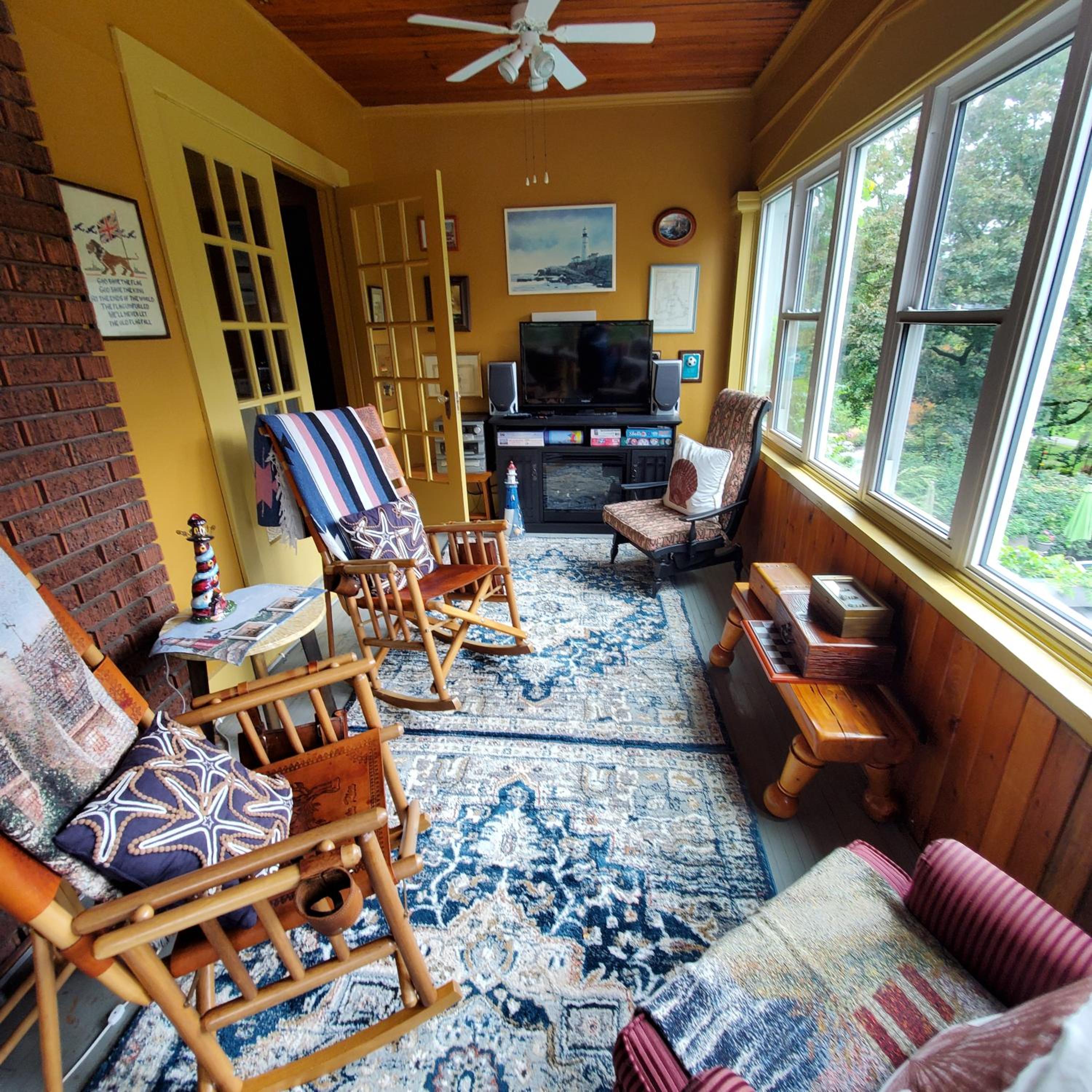 Avonview Manor