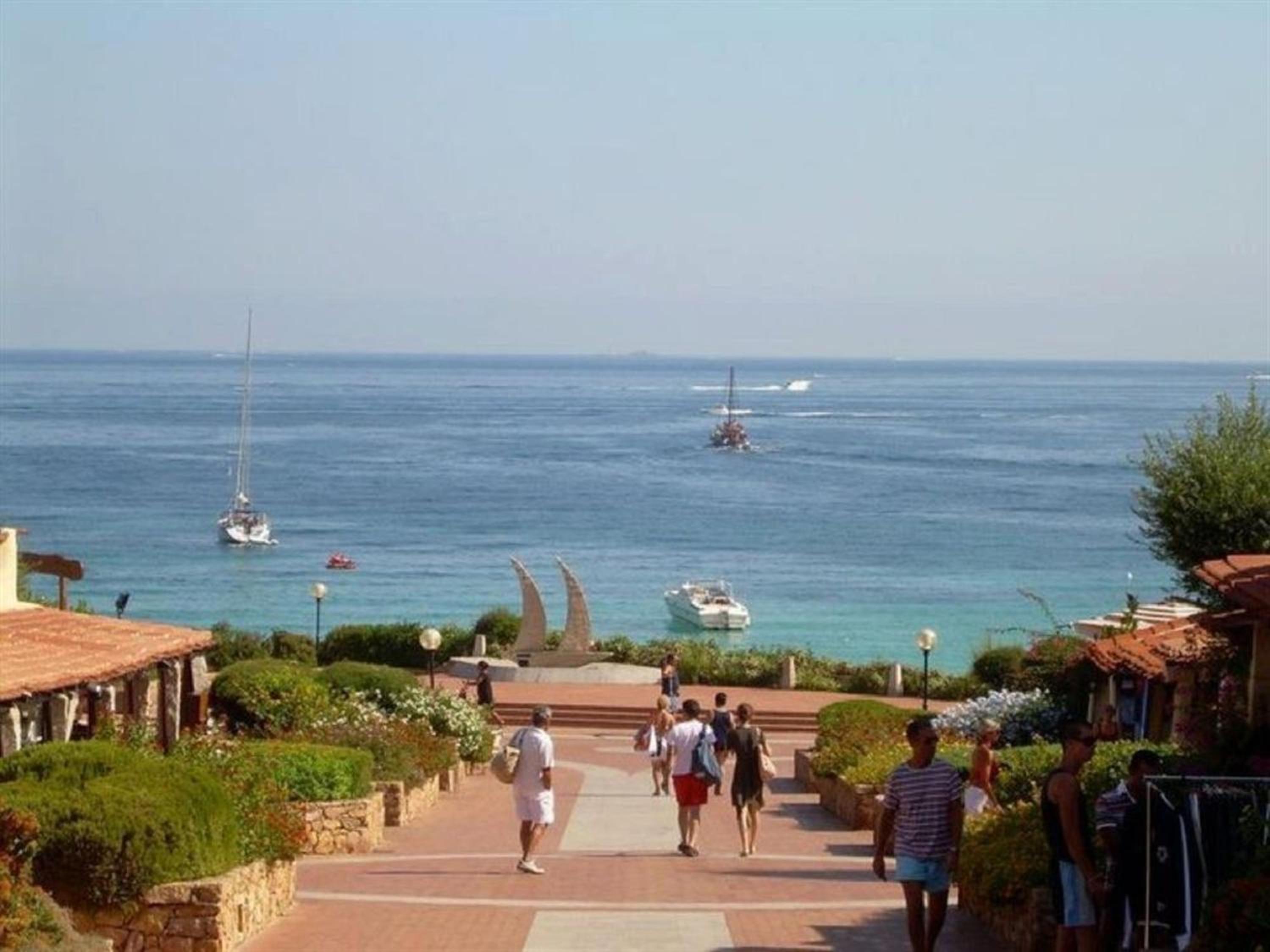 Seaside apartment Baja Sardinia - Rent from July 4, 2026, to July 25, 2026 view 5