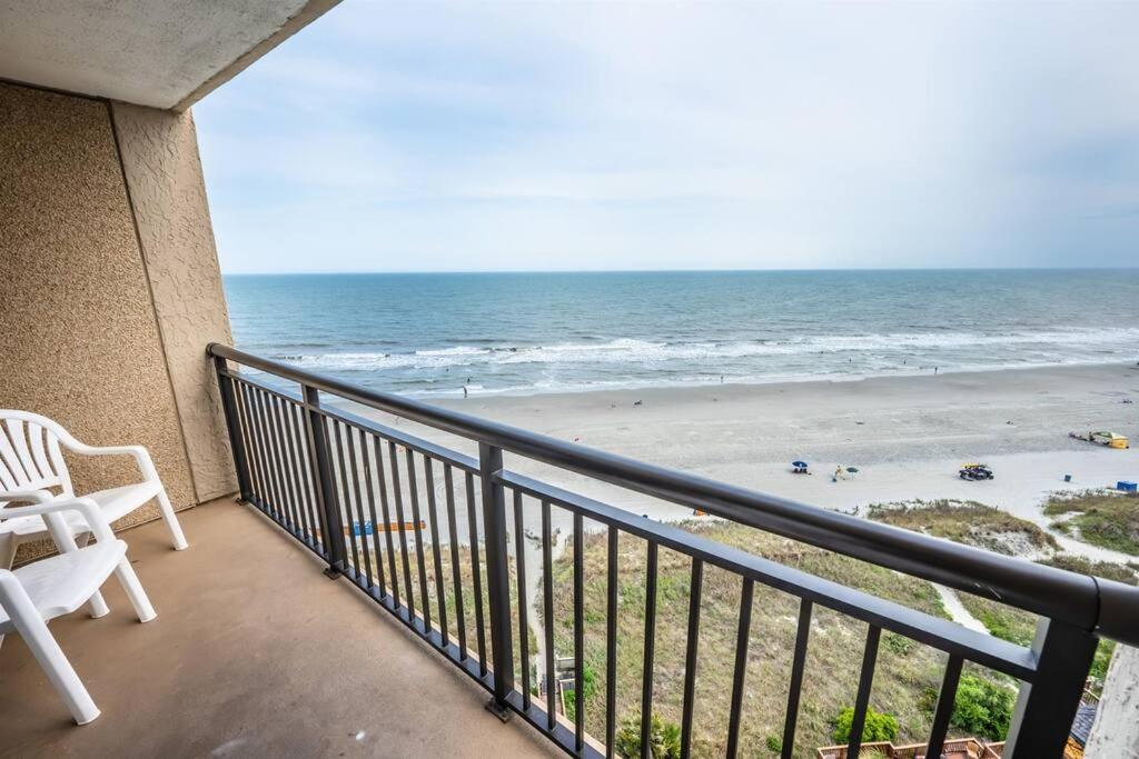 Hotel Newly Renovated Oceanfront Direct,Incredible Pools - Image 1