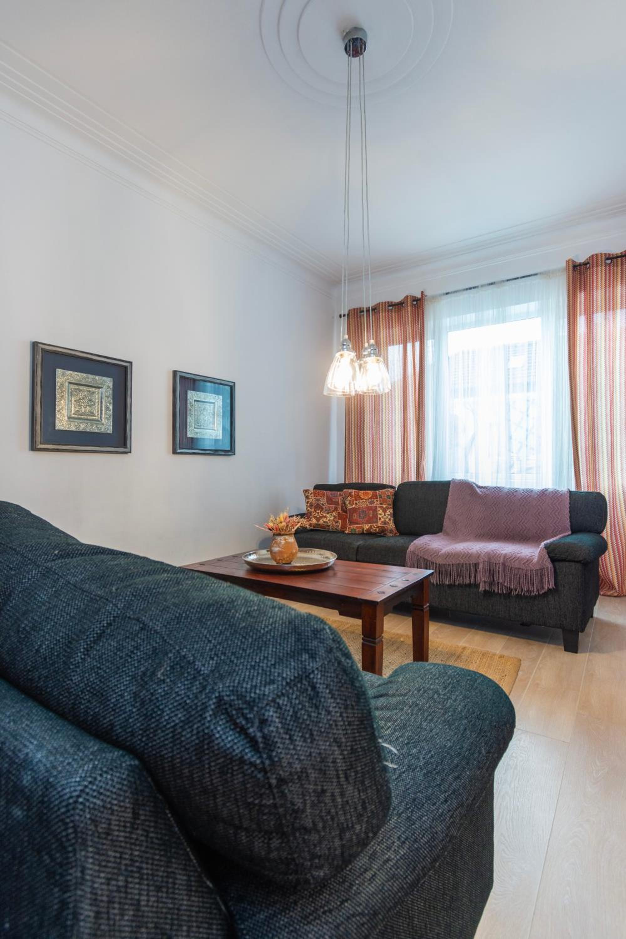 Art Luxury Apartment - central, metro to airport