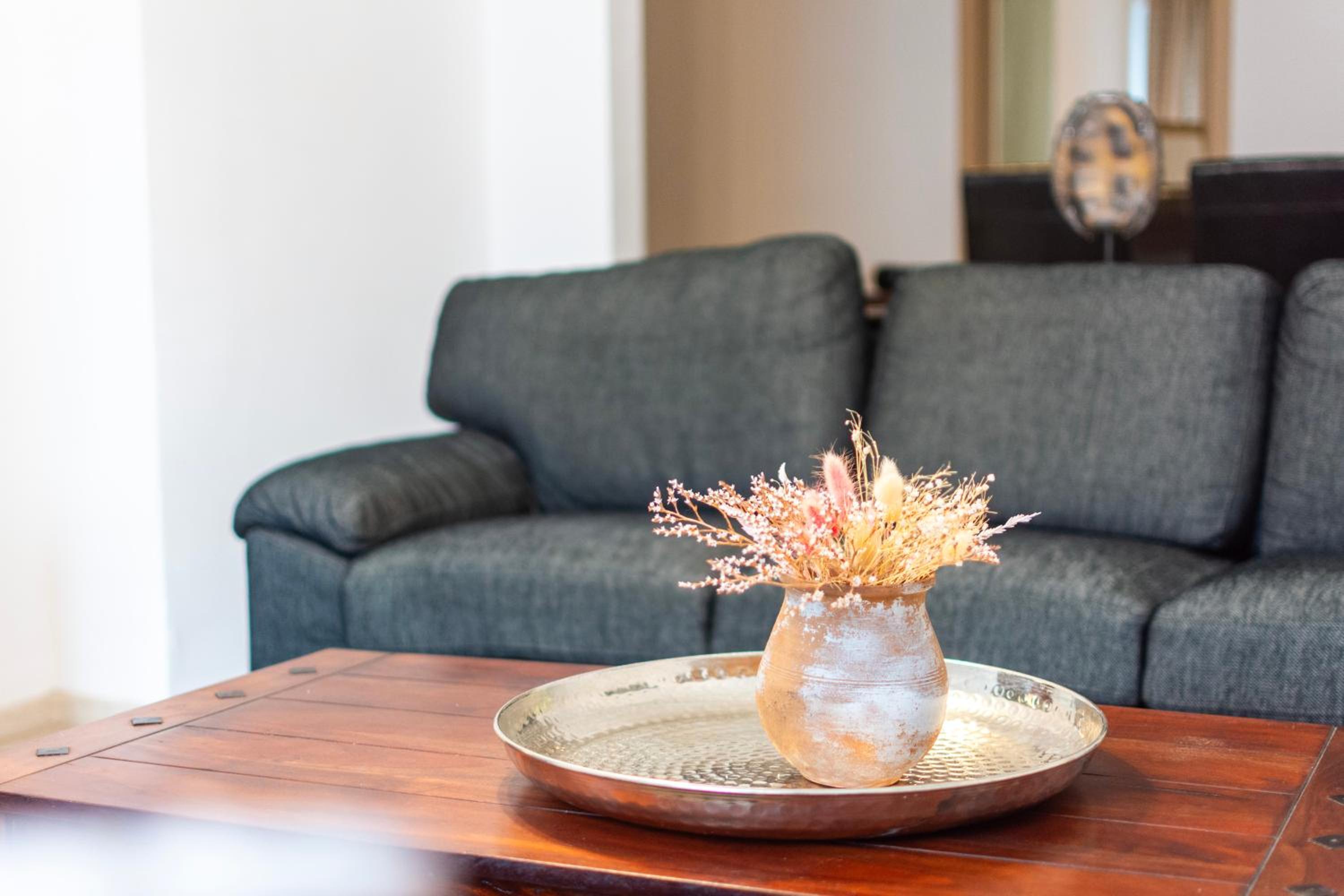 Art Luxury Apartment - central, metro to airport