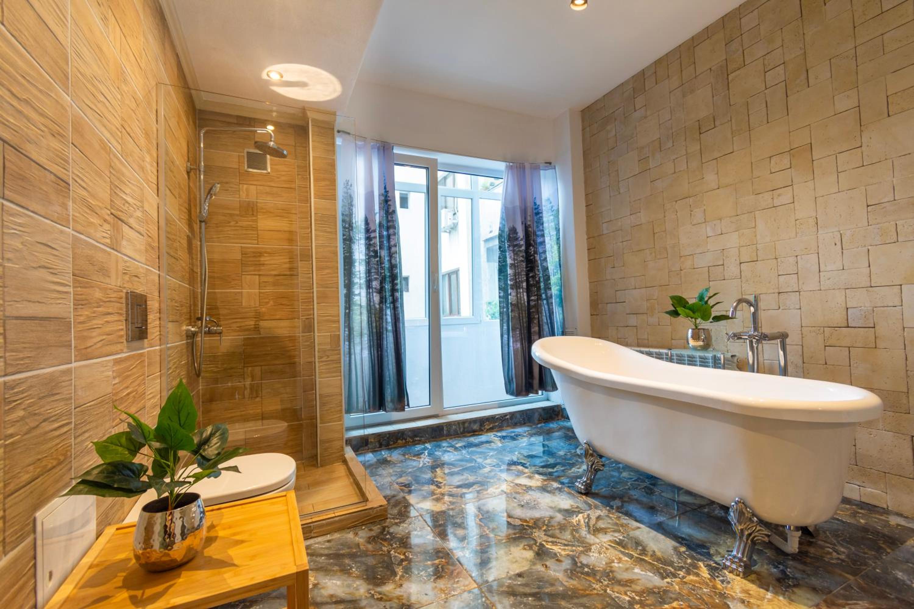Art Luxury Apartment - central, metro to airport
