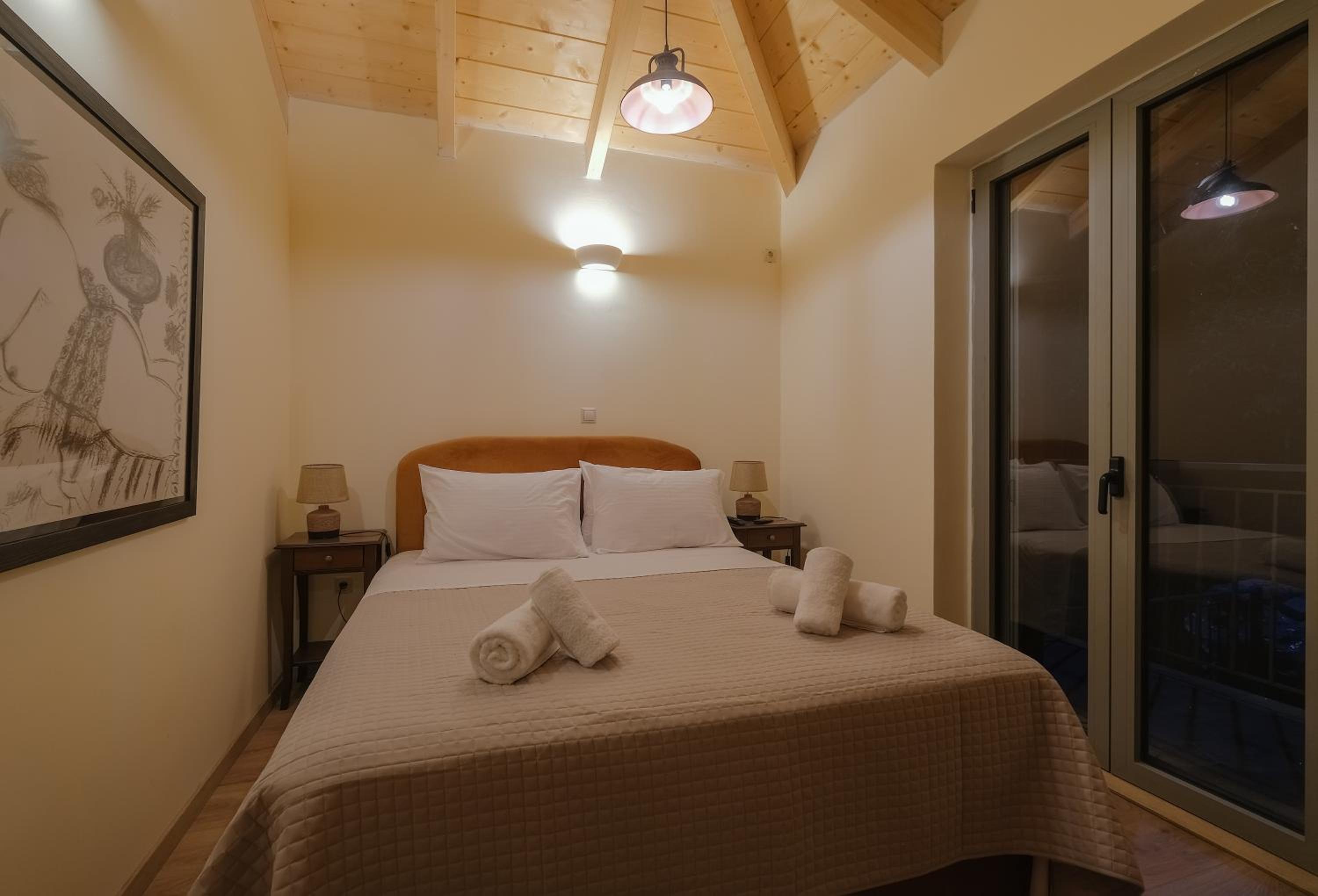 AROANIA suites