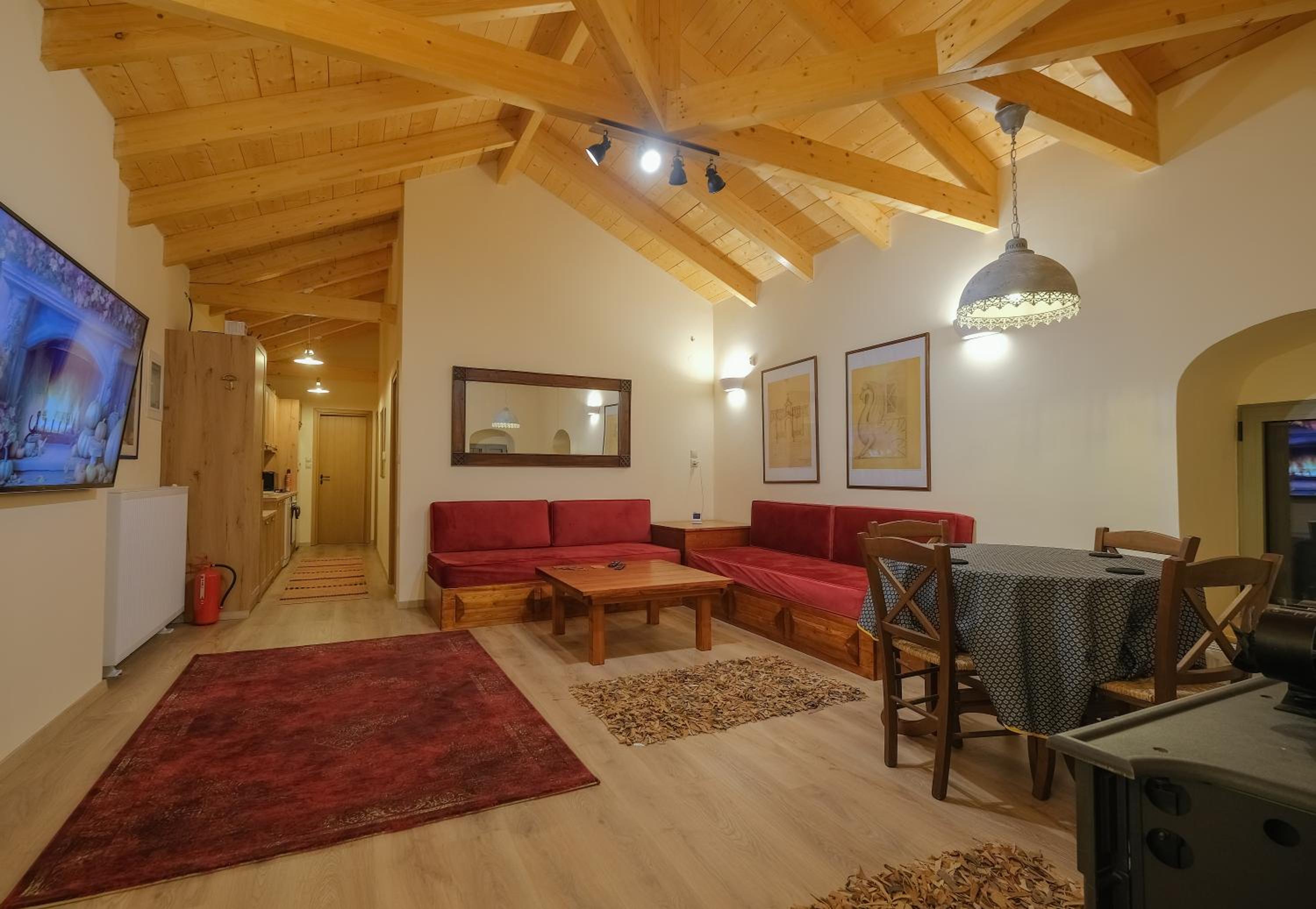 AROANIA suites