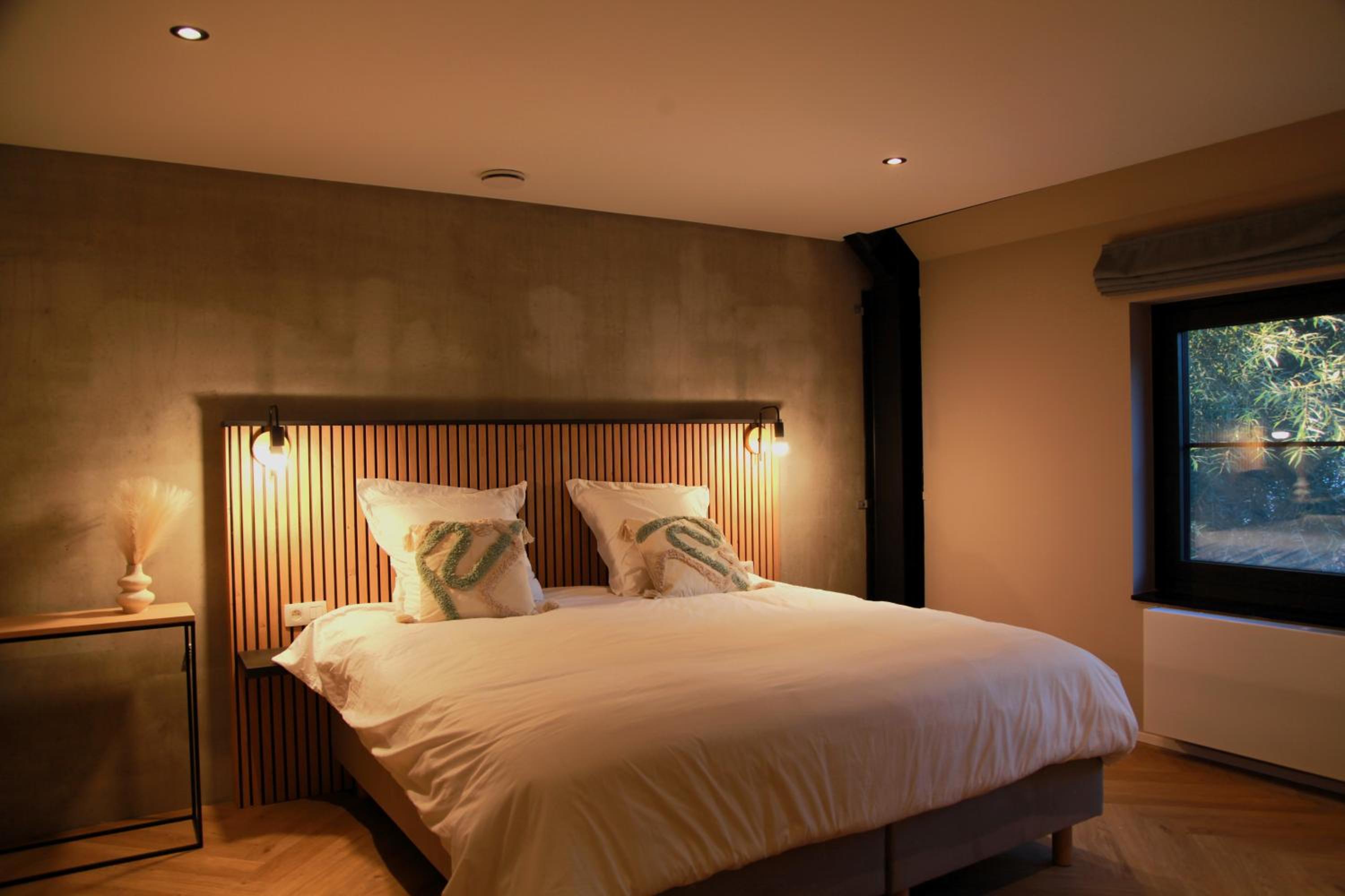 Dionbulles & Dionlodge Guesthouse, Private Wellness with pool in option